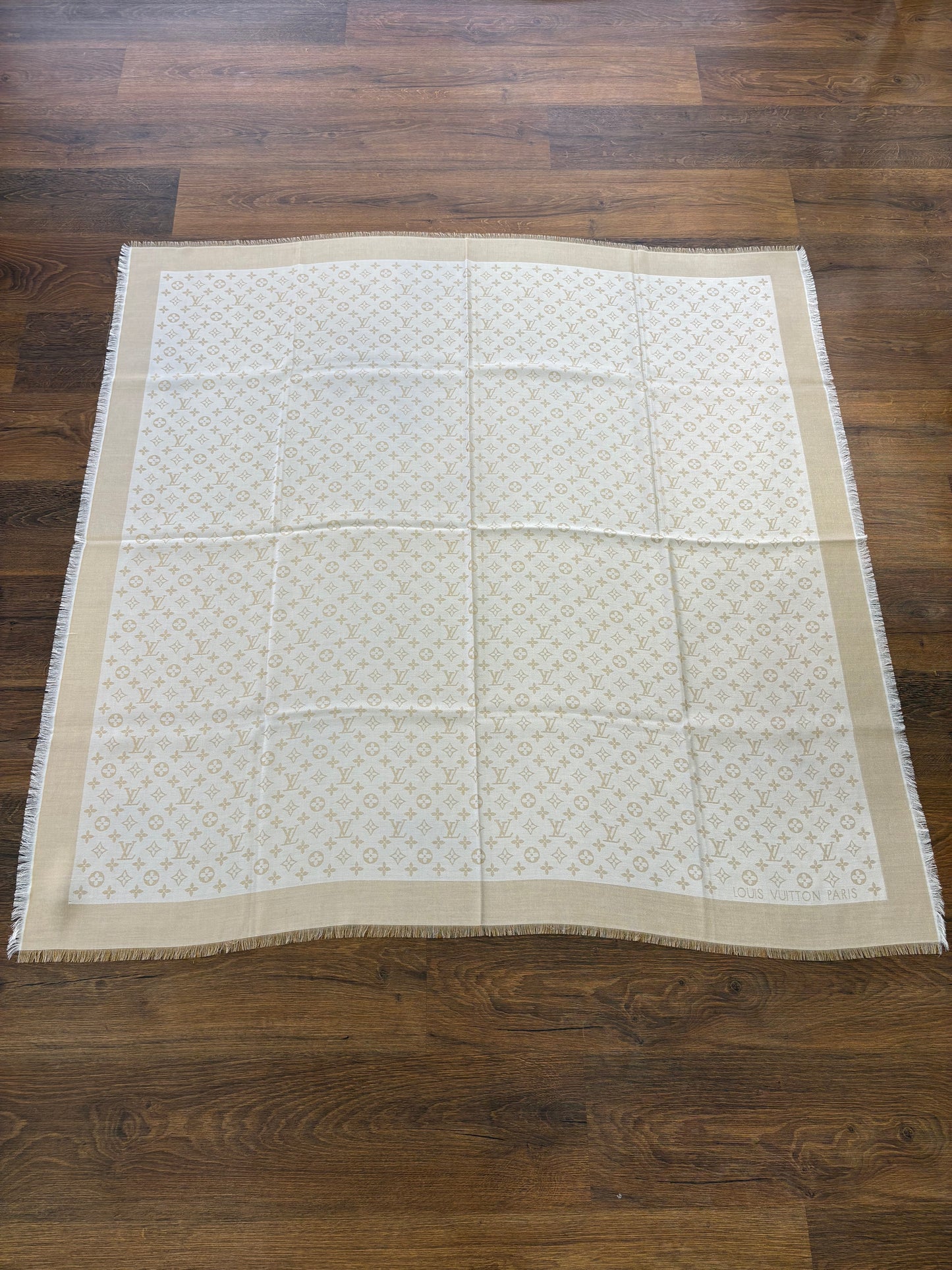 Louis Vuitton scialle Shine avorio / beige metallizzato