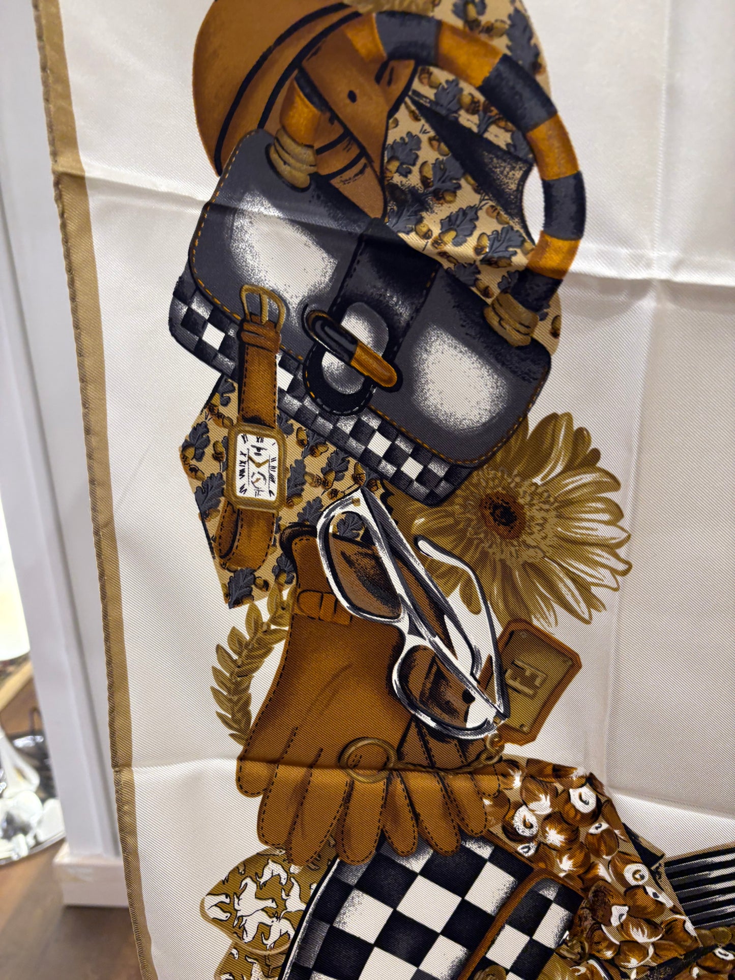 Fendi foulard in seta . Nuovo