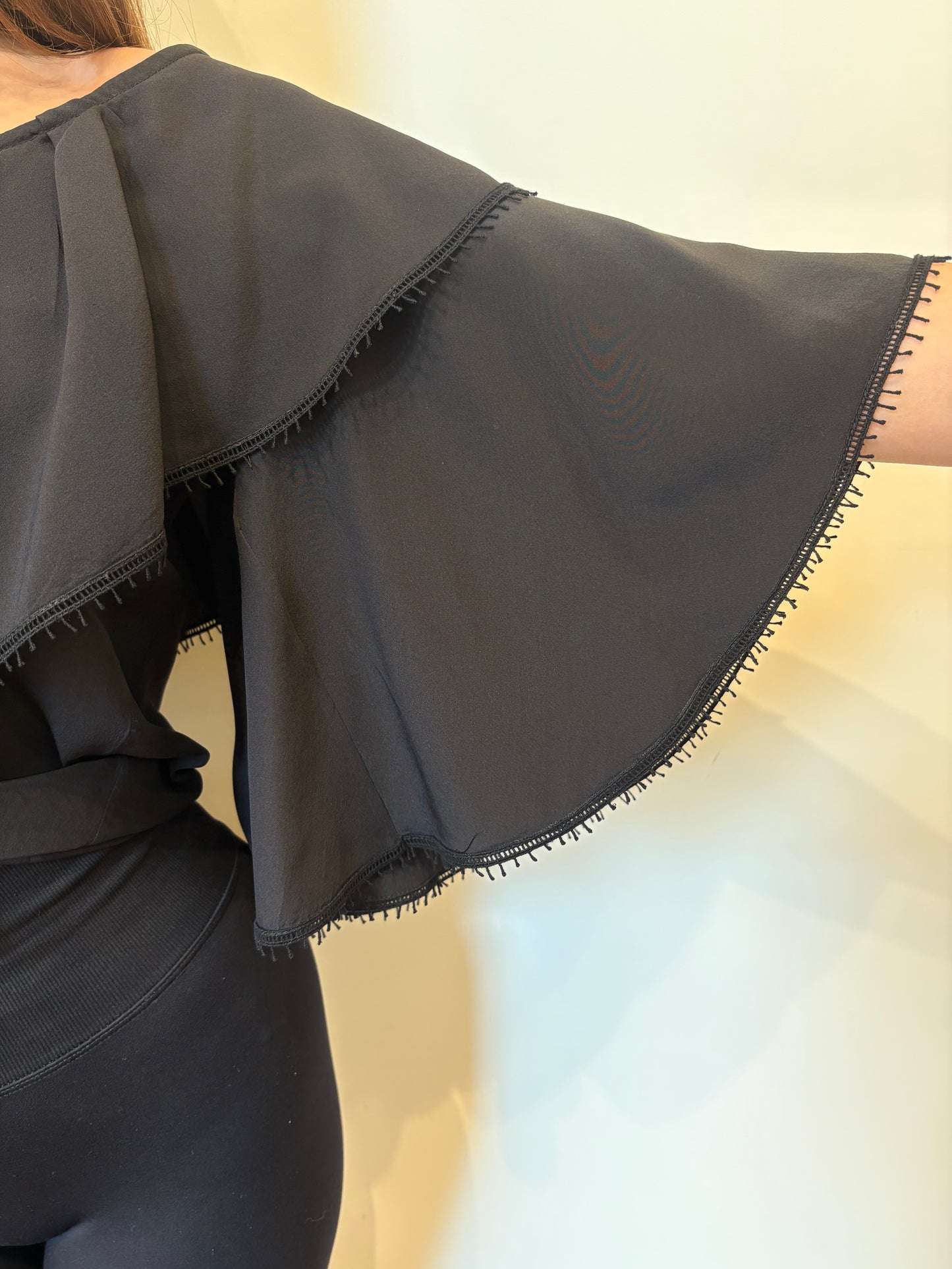 Chloe’ blusa in seta volants maniche ampie