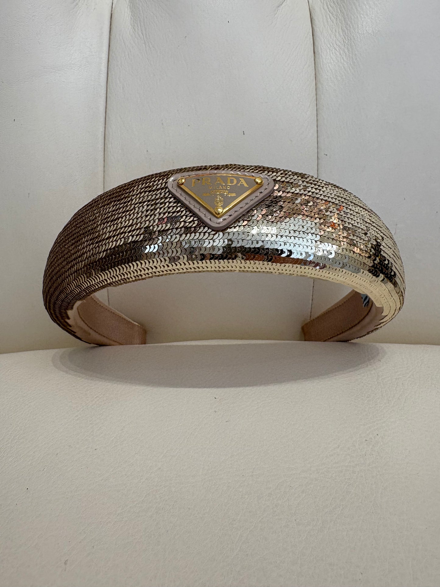 Prada cerchietto paillettes oro