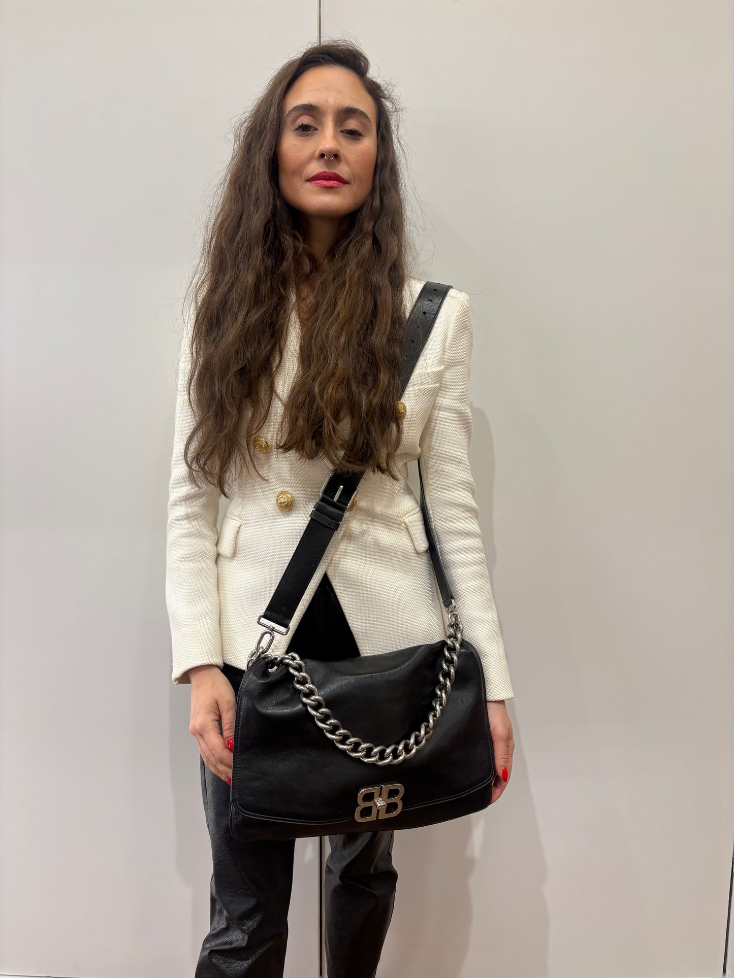 Balenciaga BB Soft Grande in pelle di vitello nera