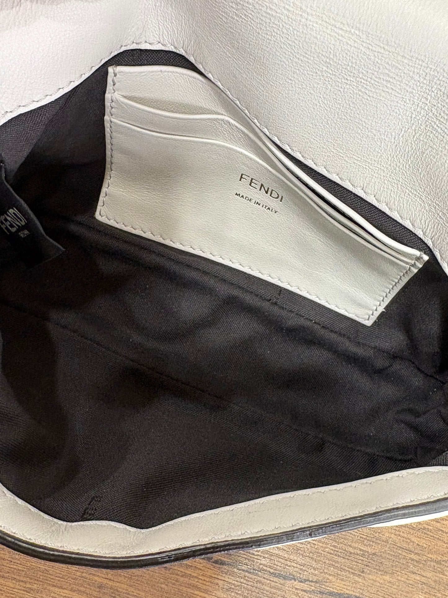 Fendi mini baguette in pelle