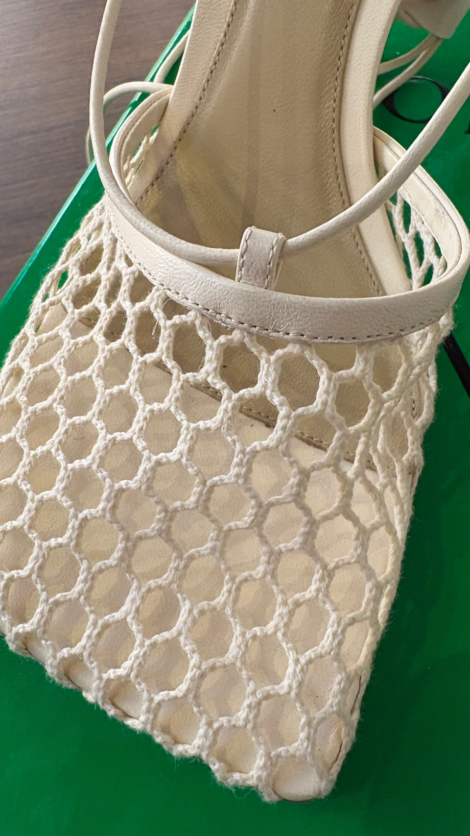 Bottega Veneta Sandali Stretch in Rete e Pelle 38. Nuovo