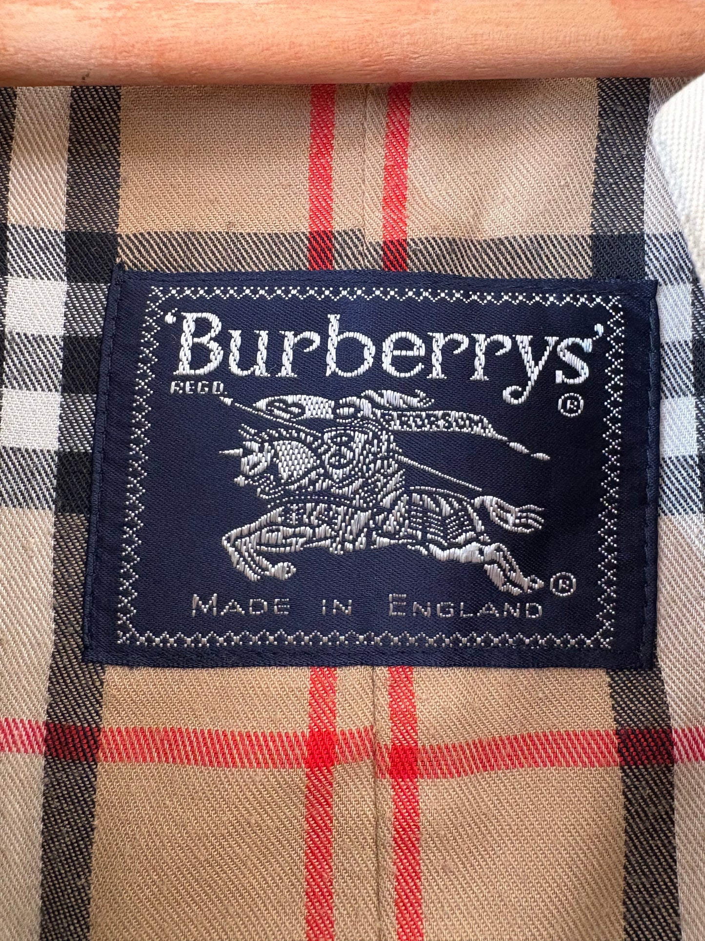 Burberrys’ trench sfoderato beige