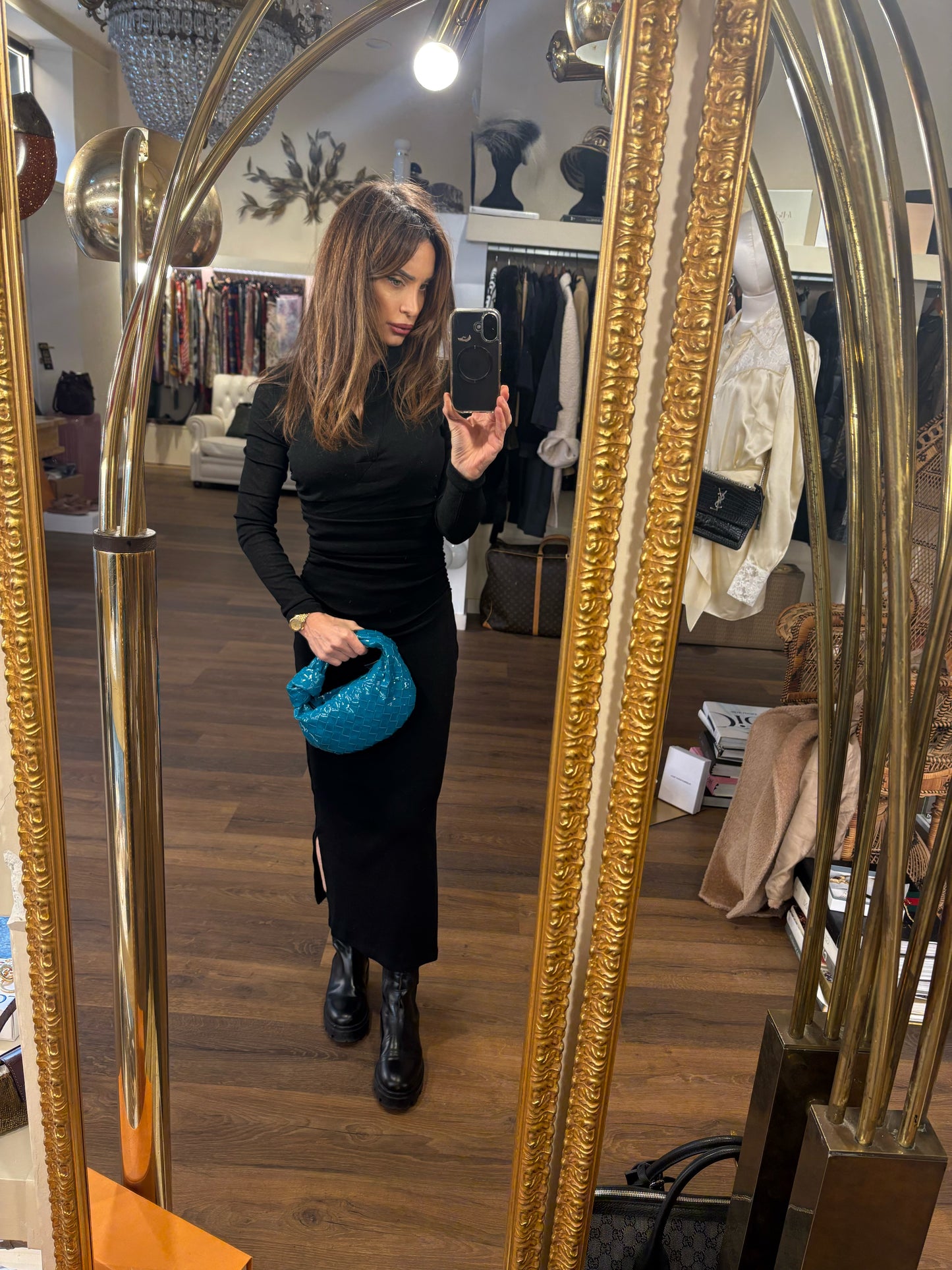 Bottega Veneta mini Jodie pelle lucida blue washed