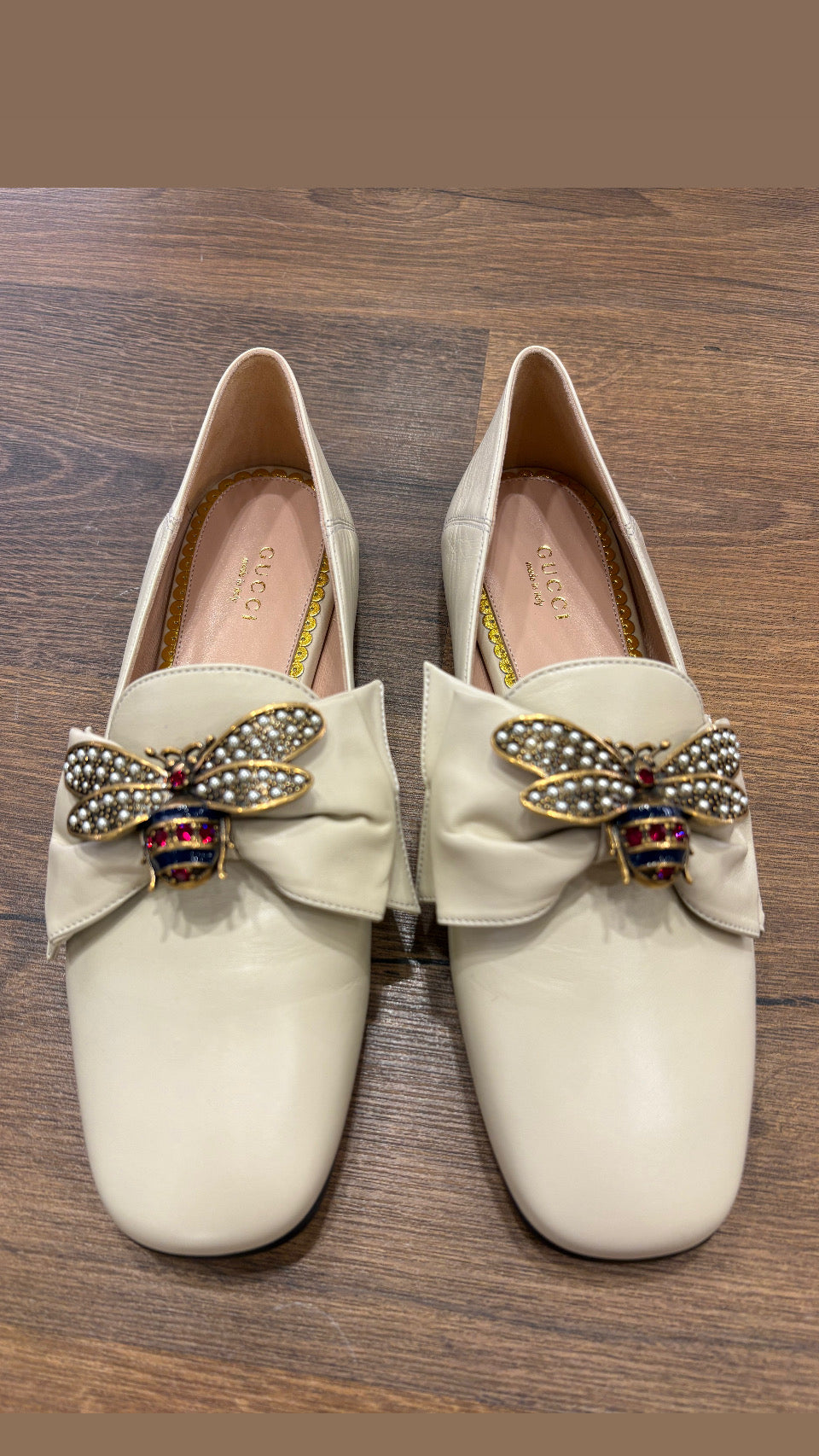 Gucci Mocassini Queen Margaret in Pelle con Ape Gioiello