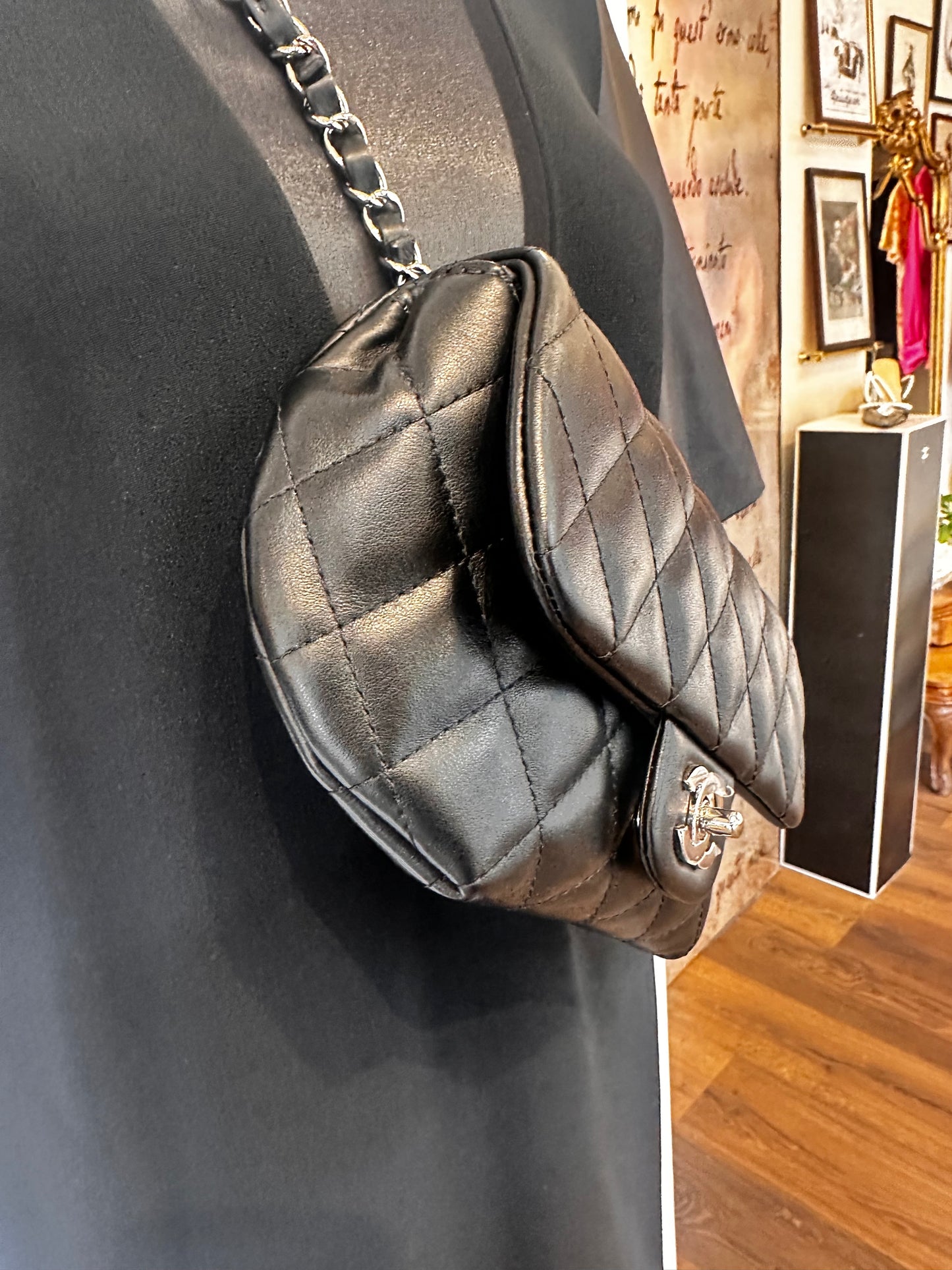 Chanel Uniform cintura marsupio in pelle