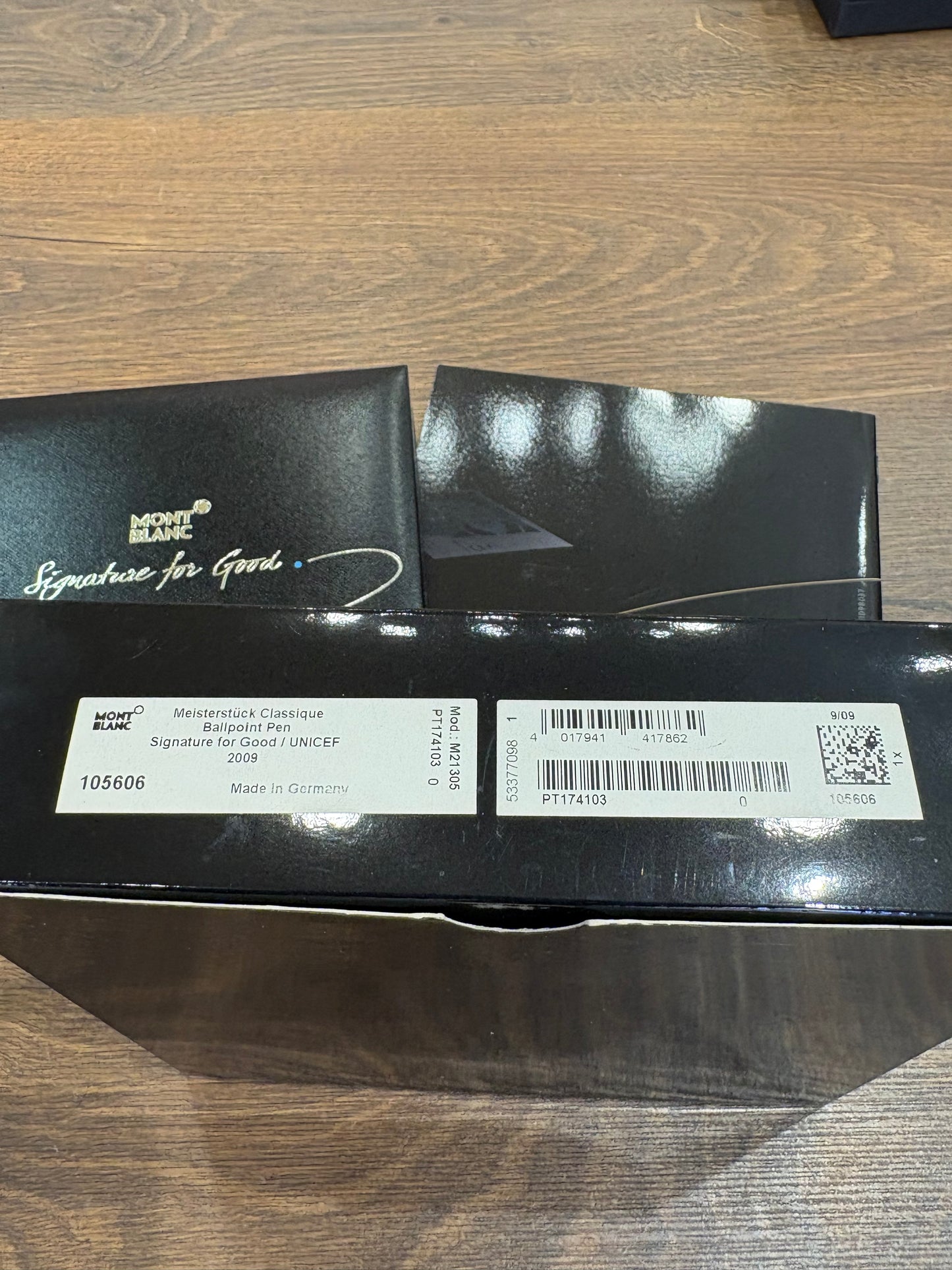 Montblanc Signature for Good ref. 105606