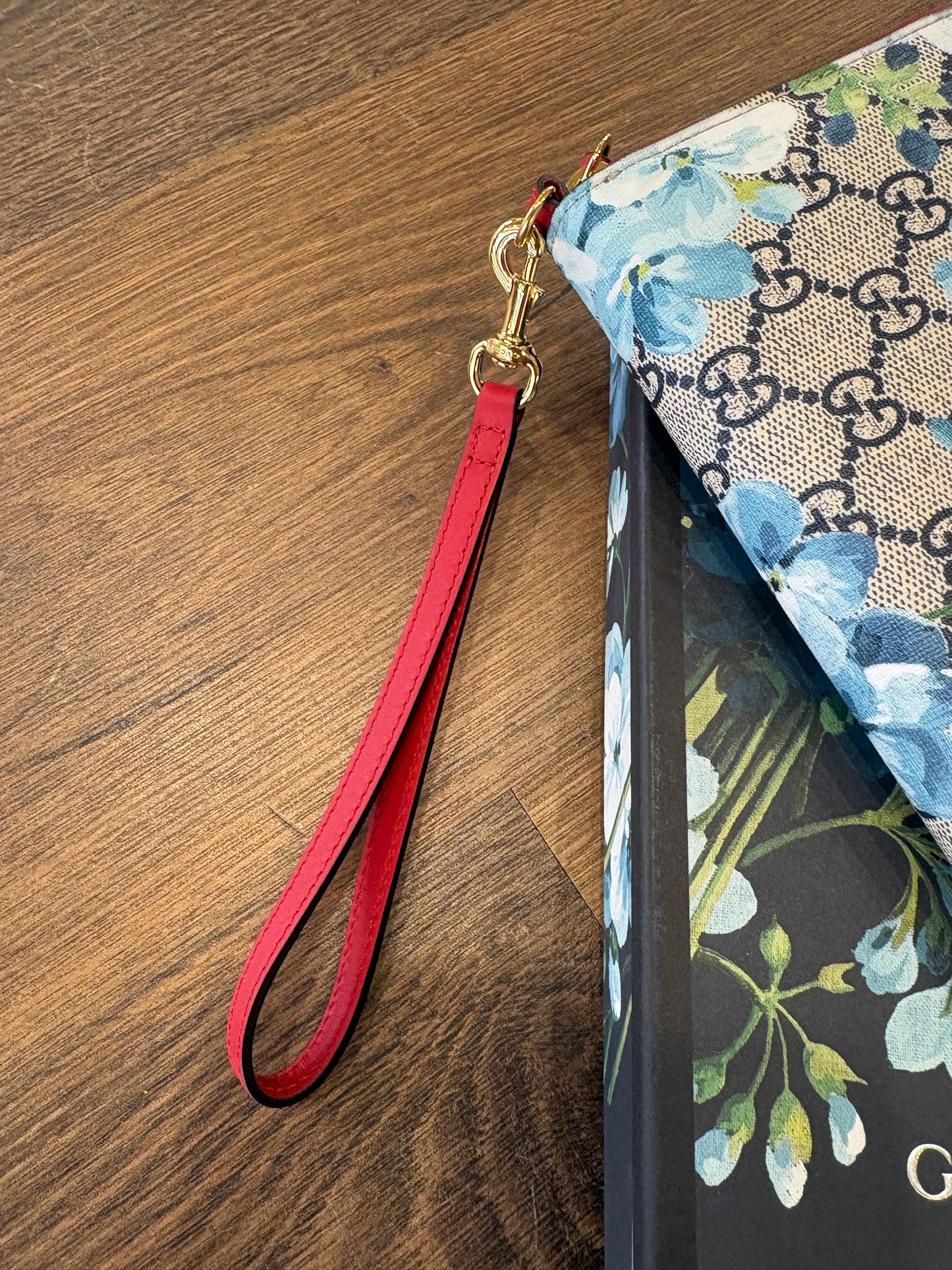 Gucci Portafoglio Continental GG Blooms con cerniera perimetrale