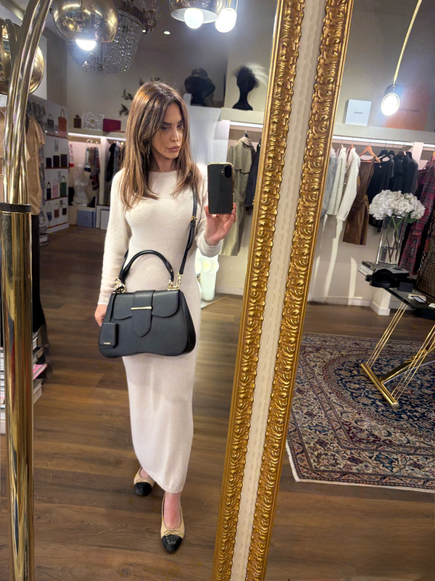 Borsa Prada Sidonie Top Handle in Pelle Saffiano Nera con Finiture Oro