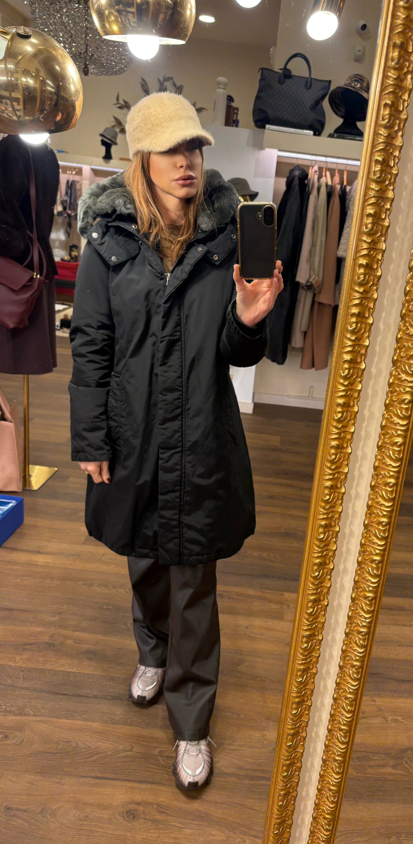 Woolrich parka Bow Bridge nero in tessuto Ramar e pelliccia vera tg44