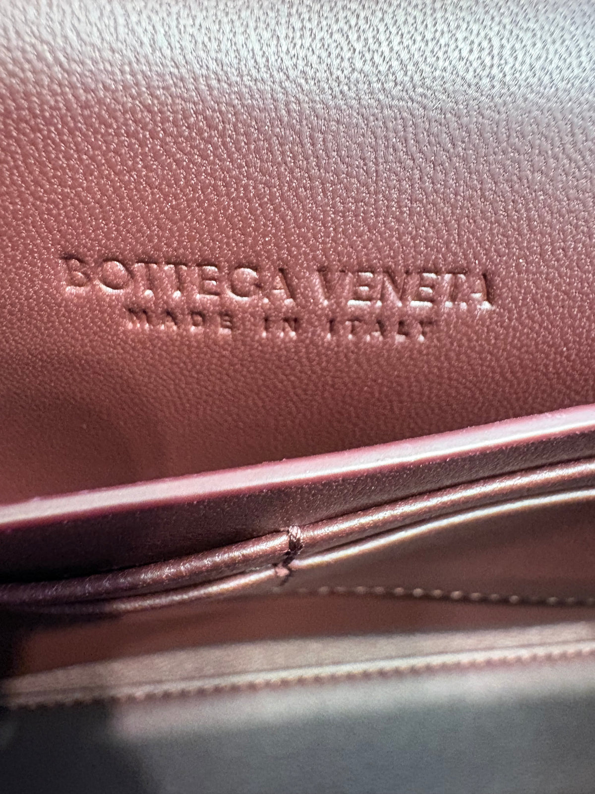 Bottega Veneta Clutch 25 Andiamo  . Nuovo