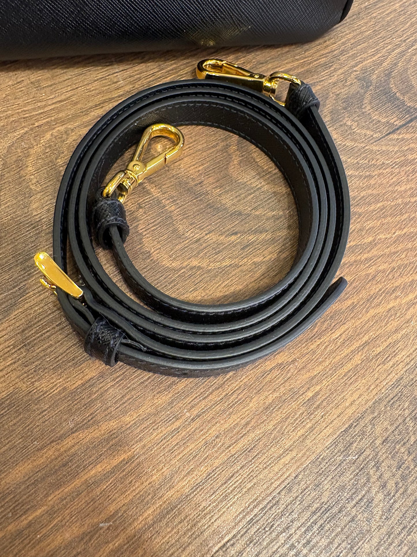 Borsa Prada Galleria Medium in Pelle Saffiano Nera – Full Set Nuovo
