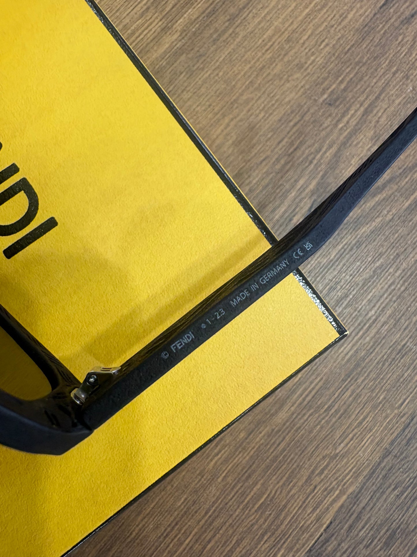 Fendi occhiali da sole Shadow