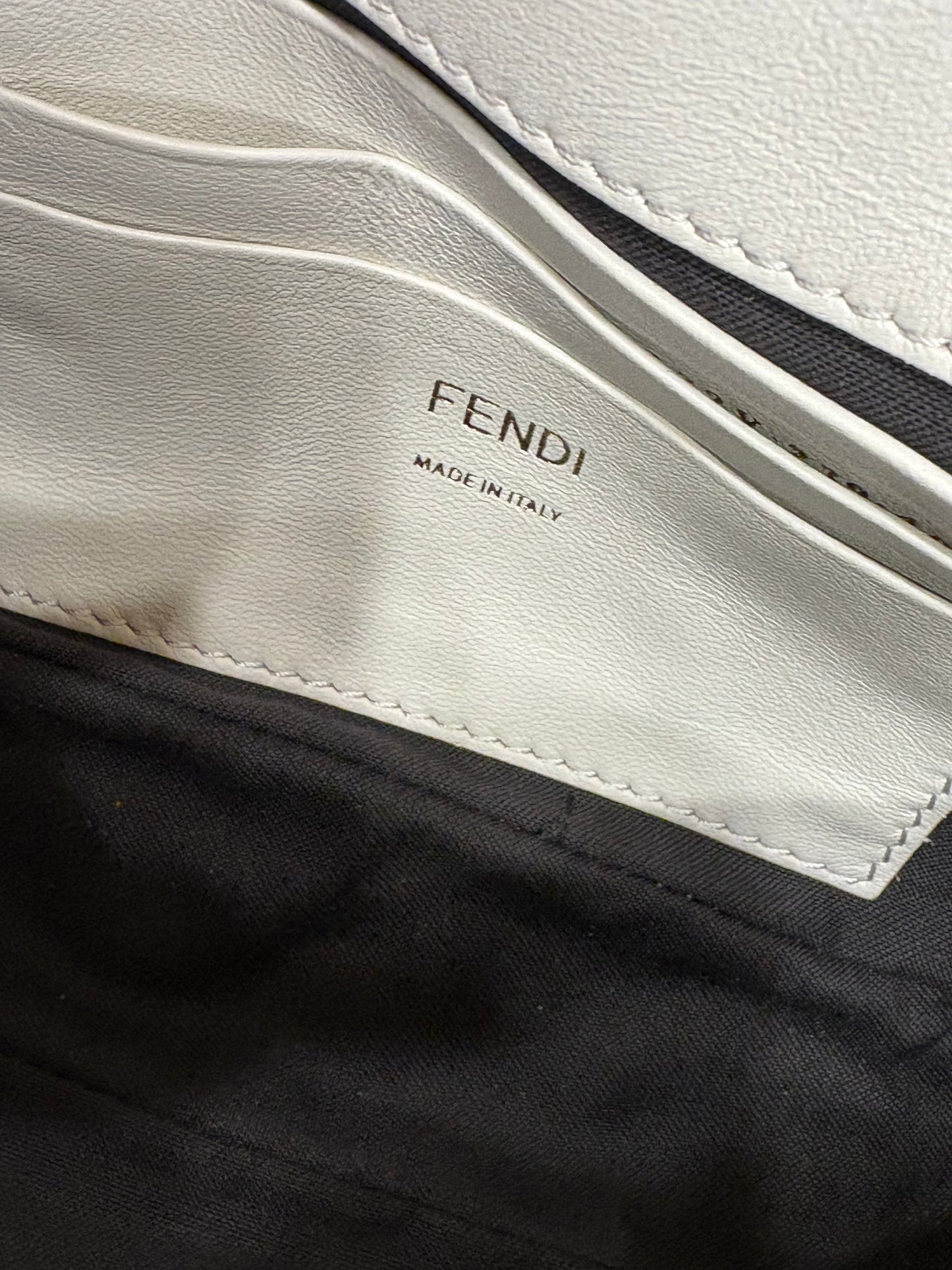 Fendi mini baguette in pelle