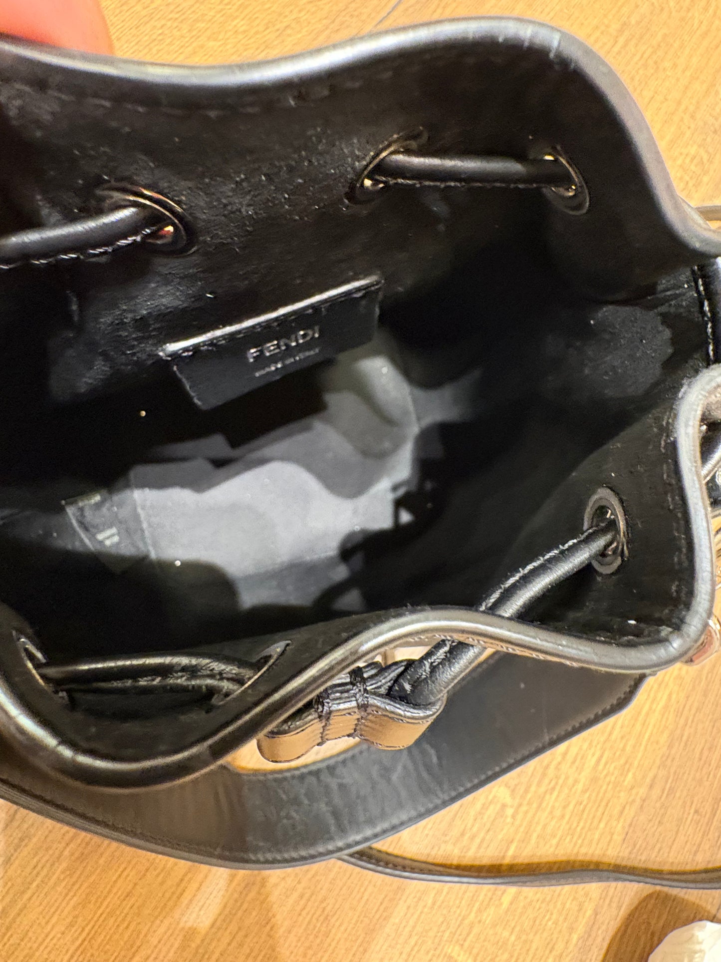 Fendi Minibag Mon Tresor Borsa a Secchiello in Pelle