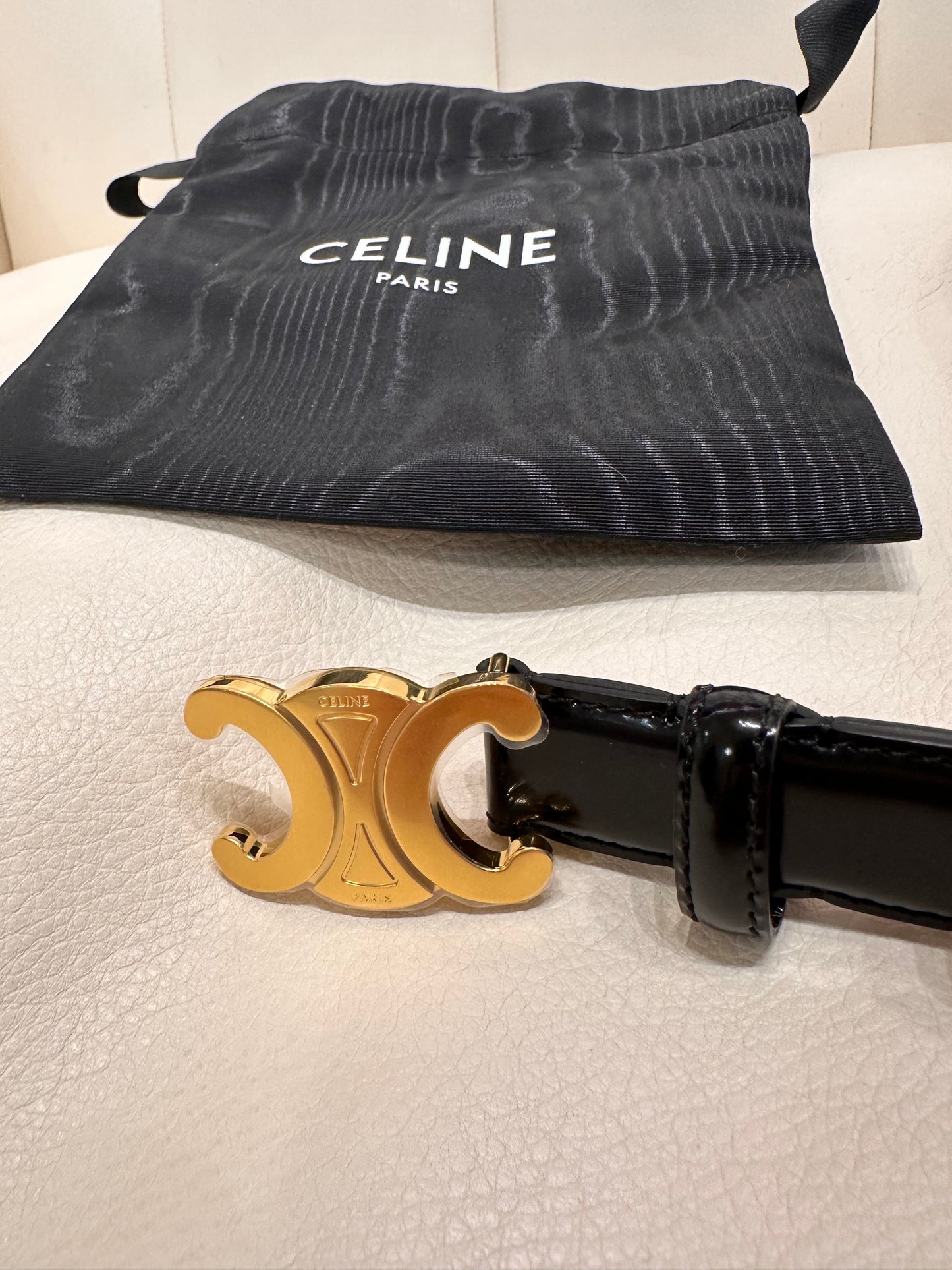 Celine cintura  Triomphe media in pelle di taurillon