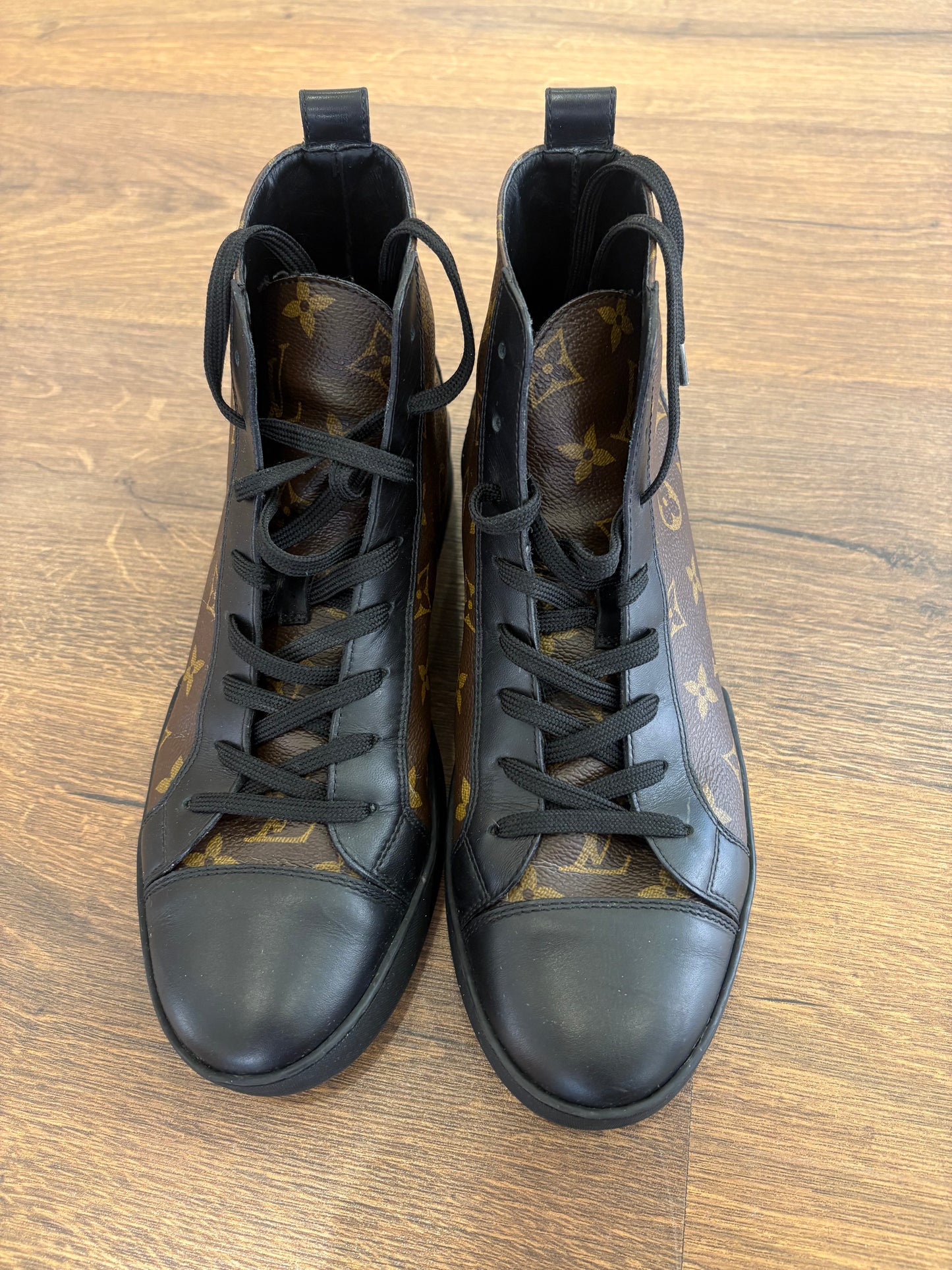 Sneaker  Louis Vuitton Match-Up in Tela Monogram e Pelle di Vitello Nera Tg. 6 Uomo