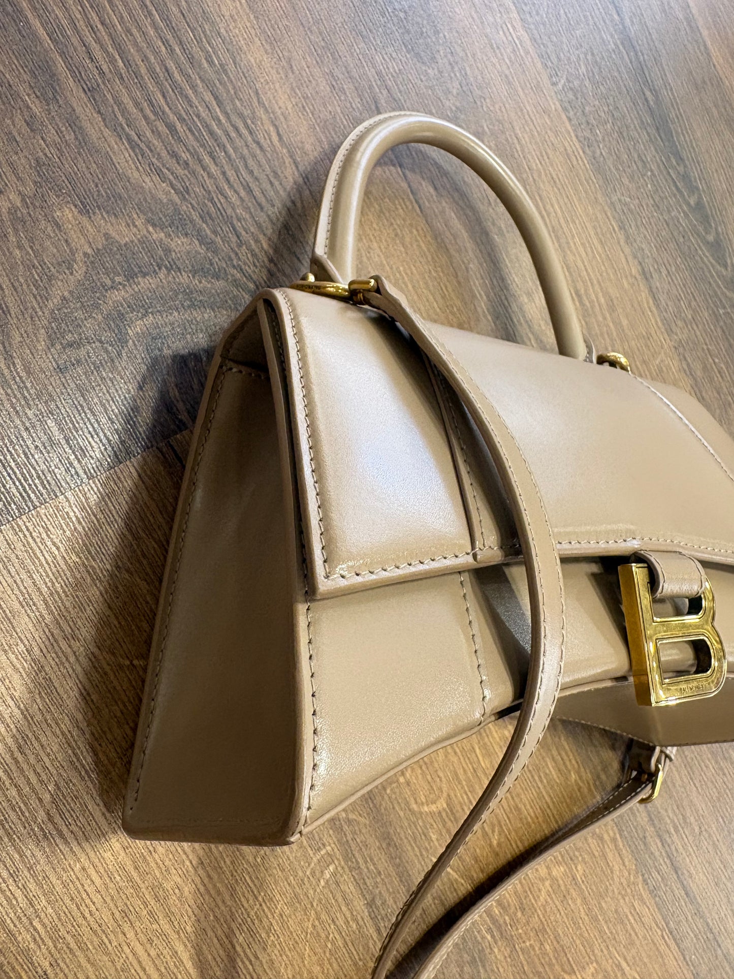 Balenciaga Hourglass Small: The Beige Heritage