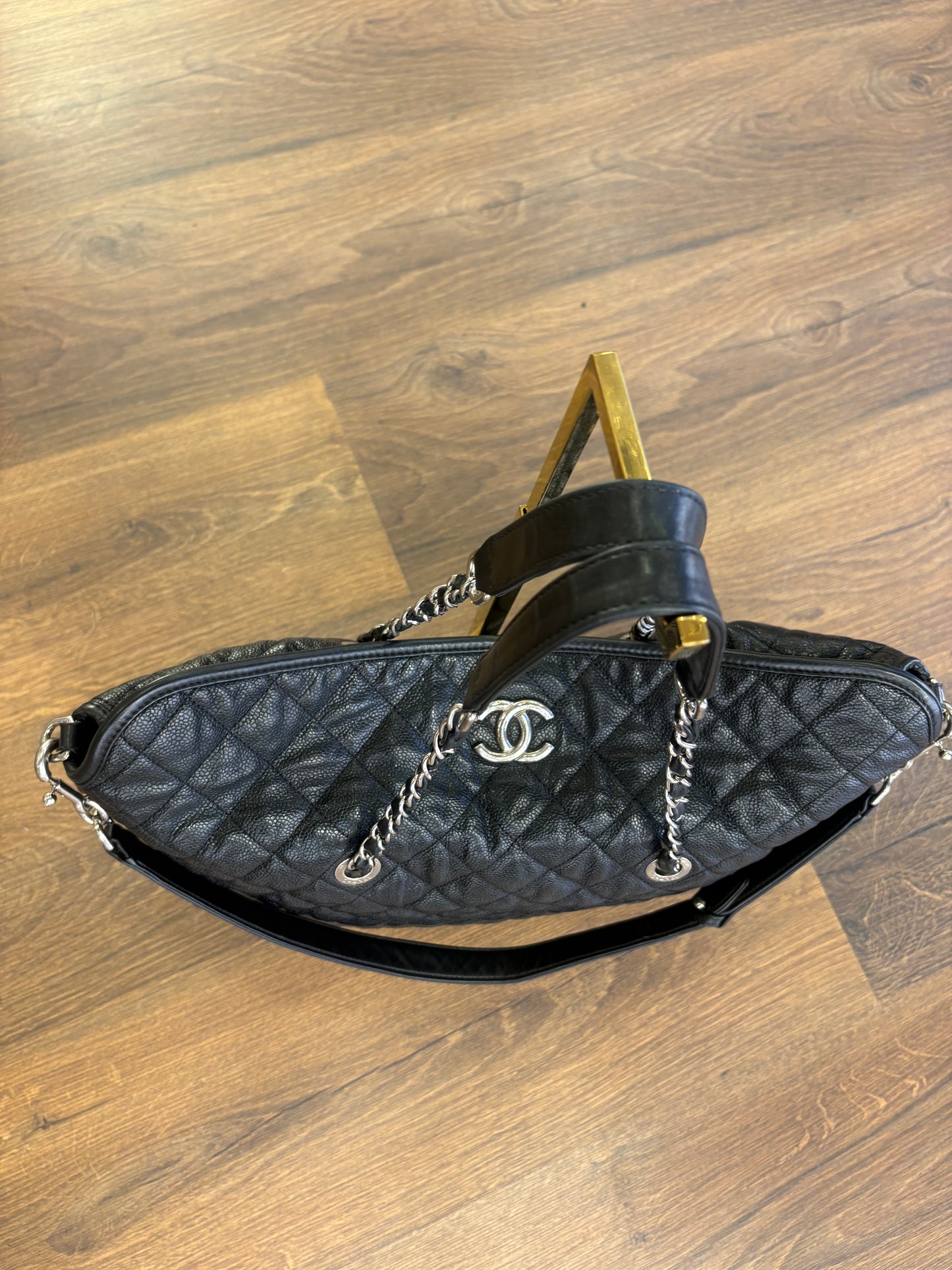 Borsa Chanel French Riviera Hobo in Pelle Caviar Quilted e Hardware Argentato
