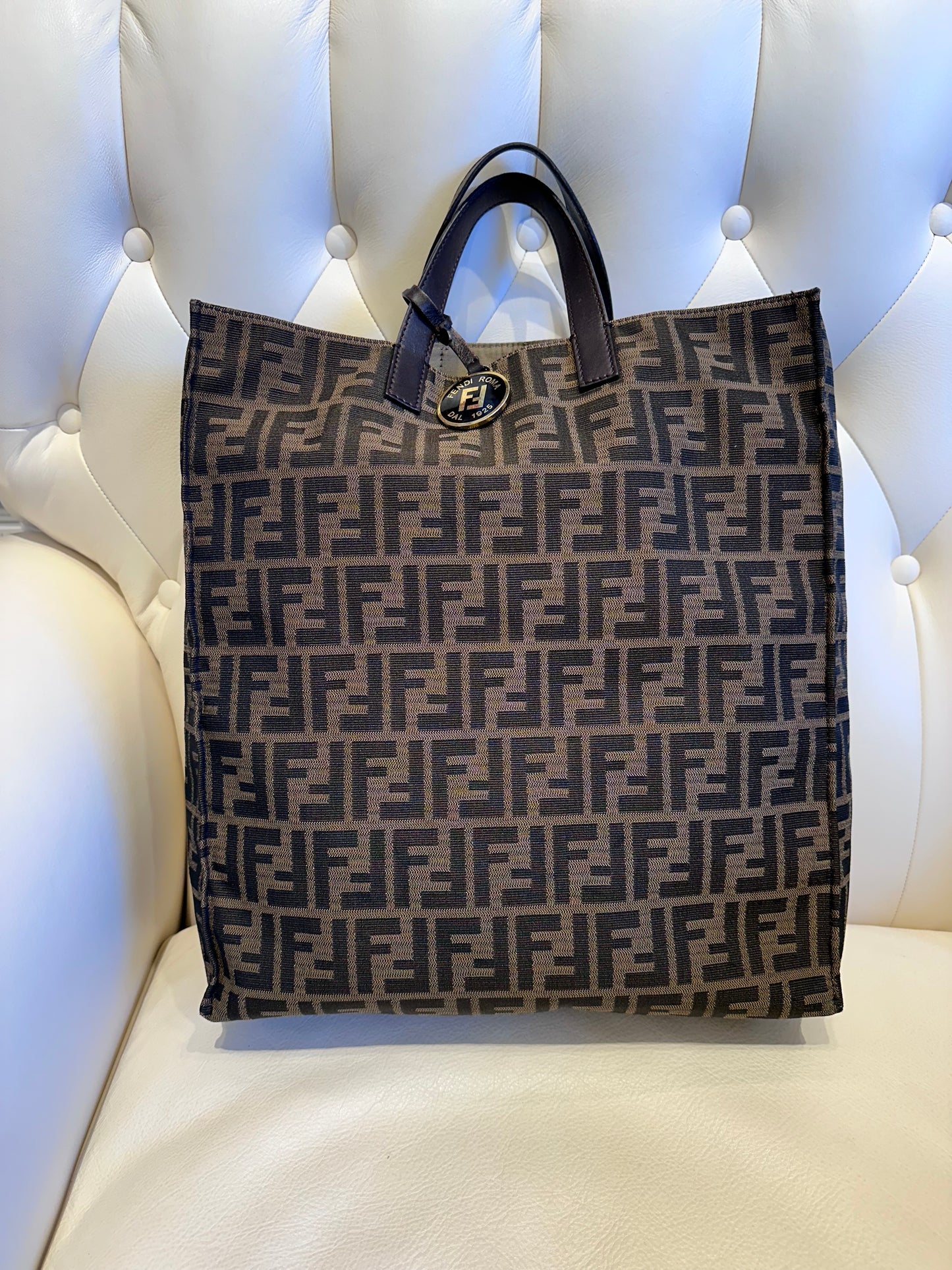 Fendi shopper hand bag