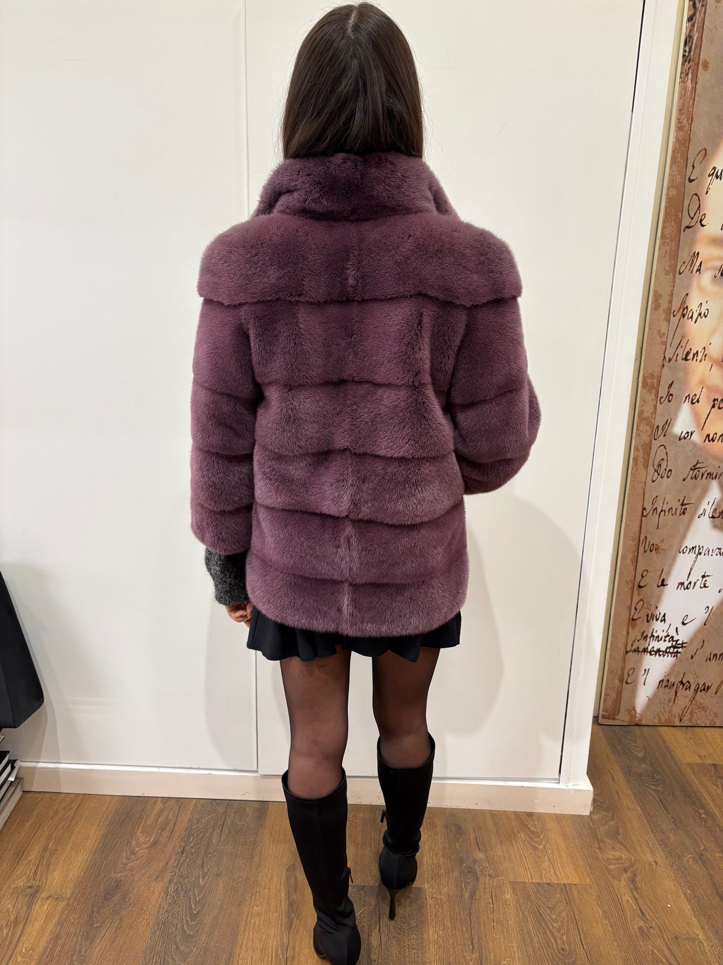 Visone femmina viola delicato 42