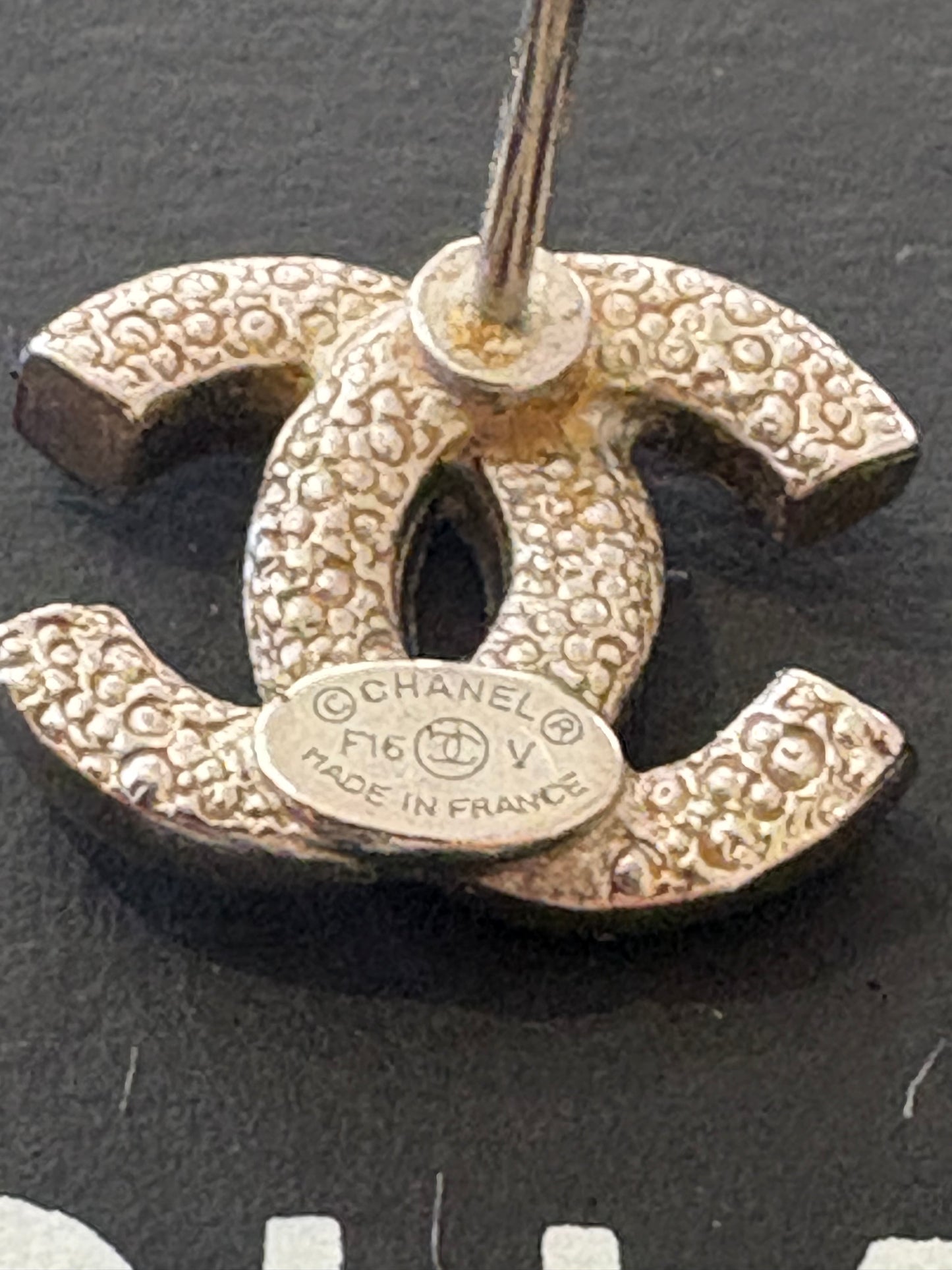 Chanel orecchini CC logo in metallo silver