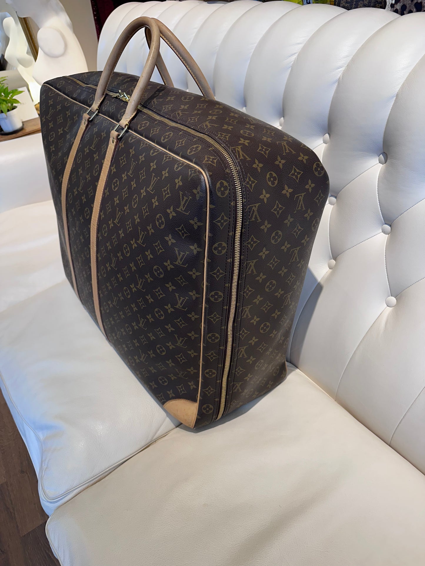 Louis Vuitton Sirius 70cm