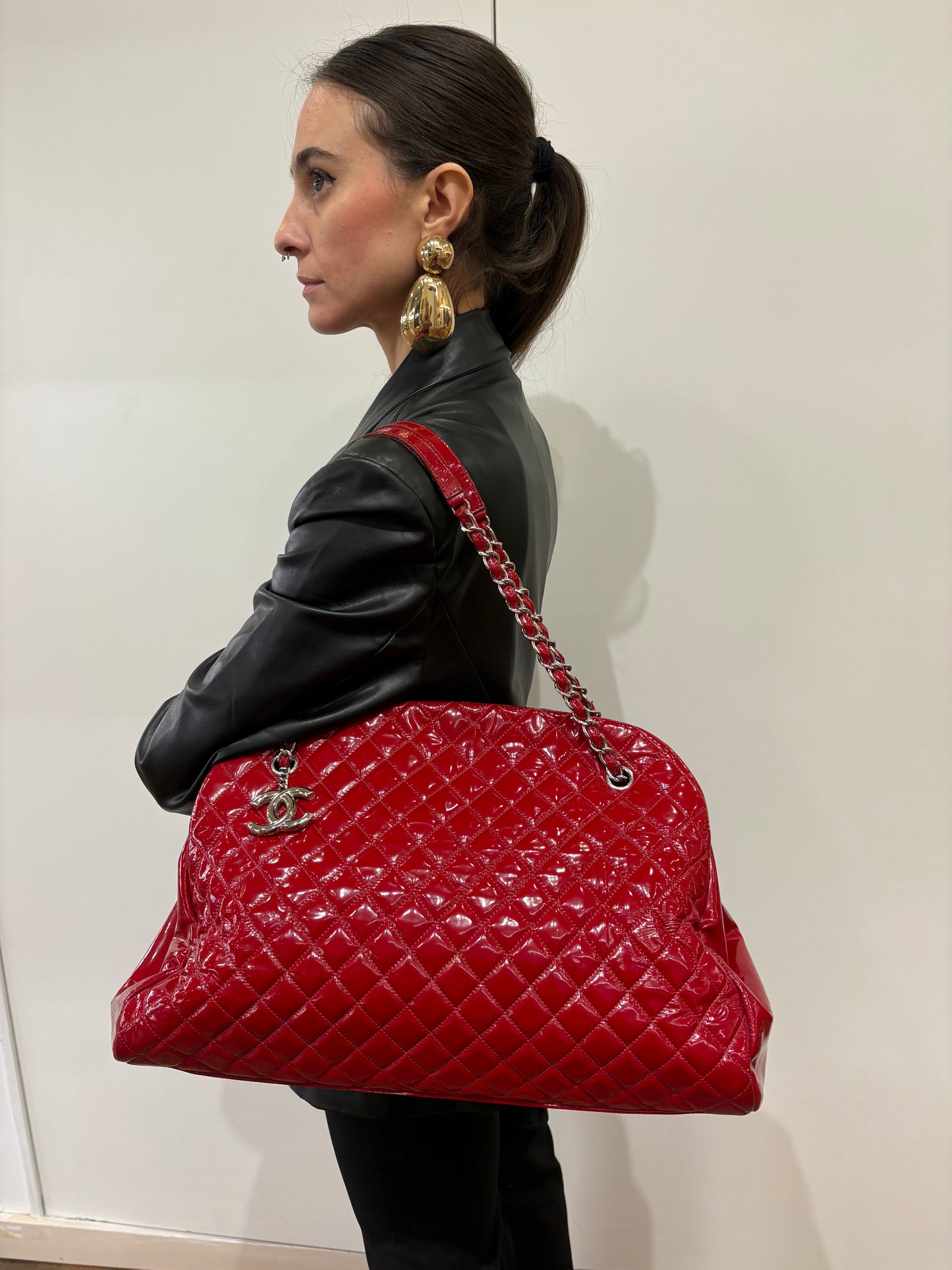 Chanel Mademoiselle in pelle verniciata rossa