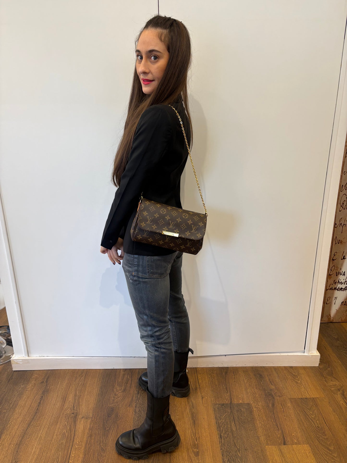 Louis Vuitton Favorite MM