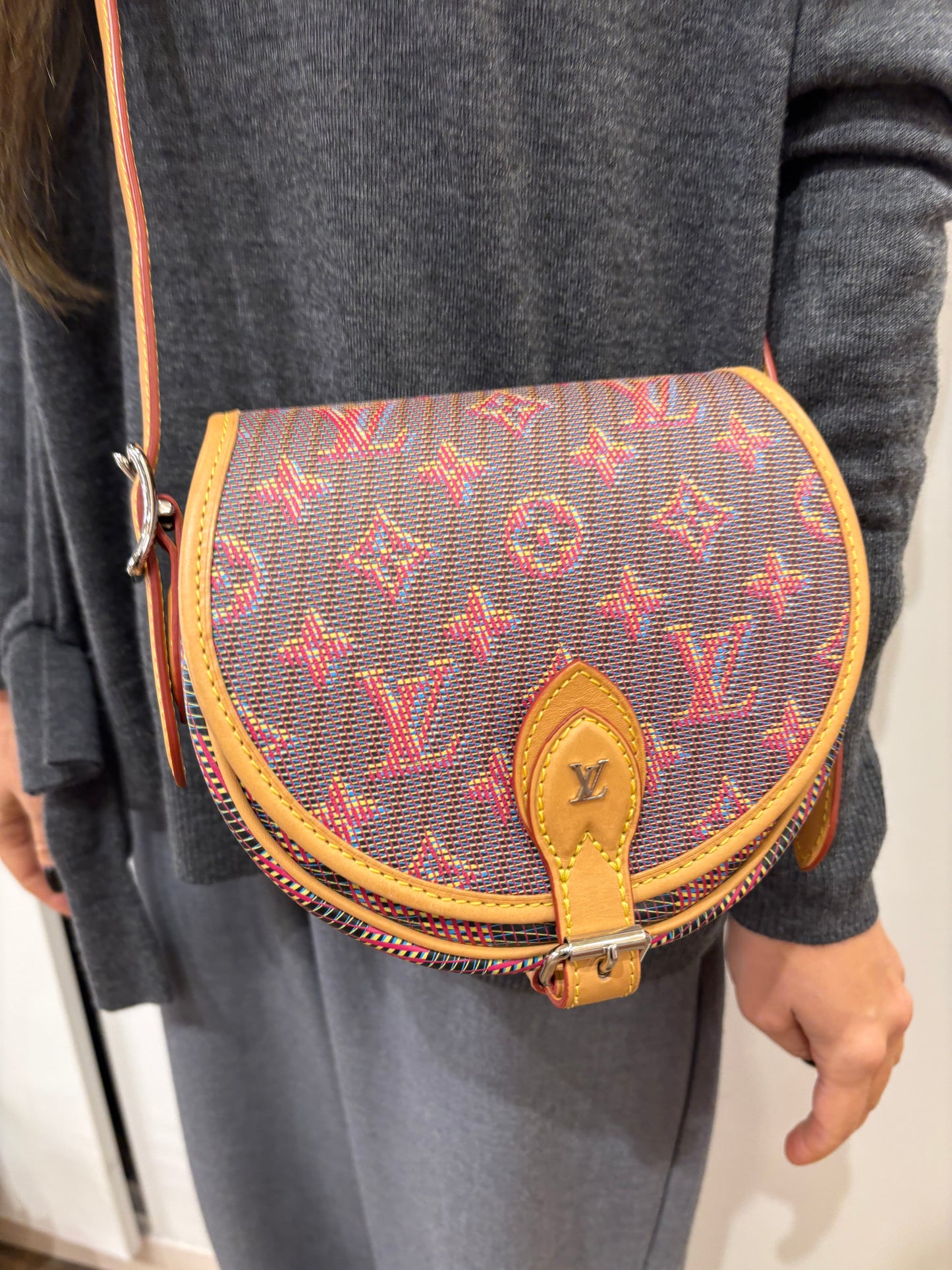 Louis Vuitton Brown Monogram LV Pop Tambourin