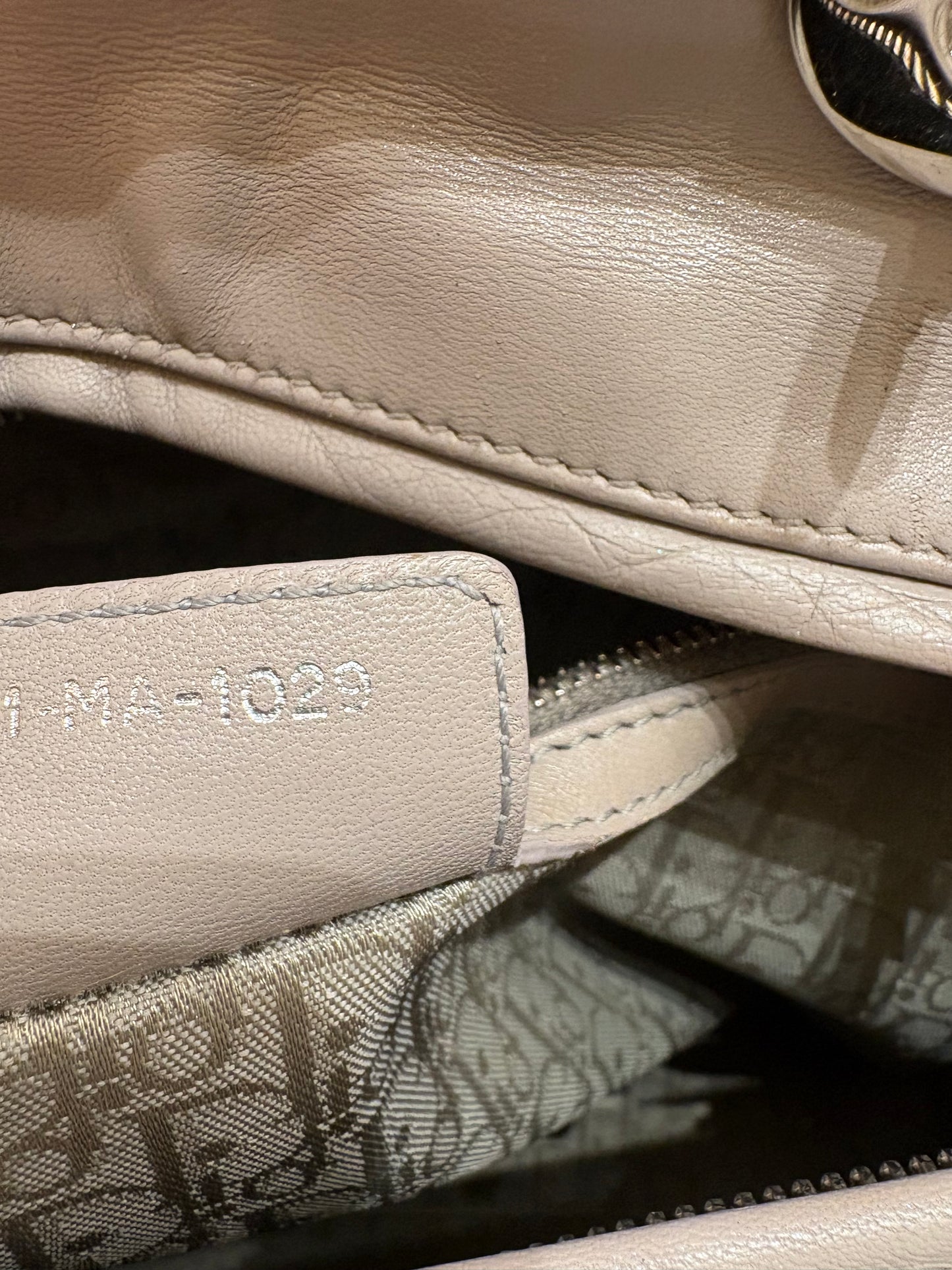 Lady Dior  cannage agnello grigio