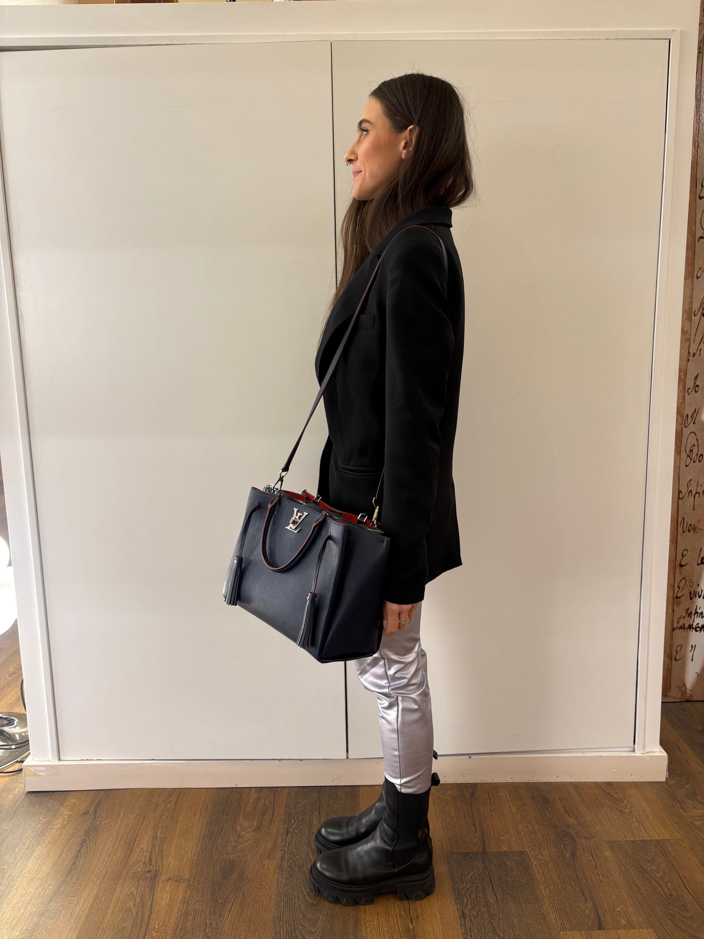 Louis Vuitton LockMe To in pelle azzurra