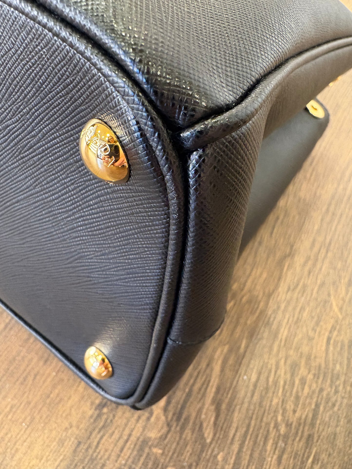 Borsa Prada Galleria Medium in Pelle Saffiano Nera – Full Set Nuovo
