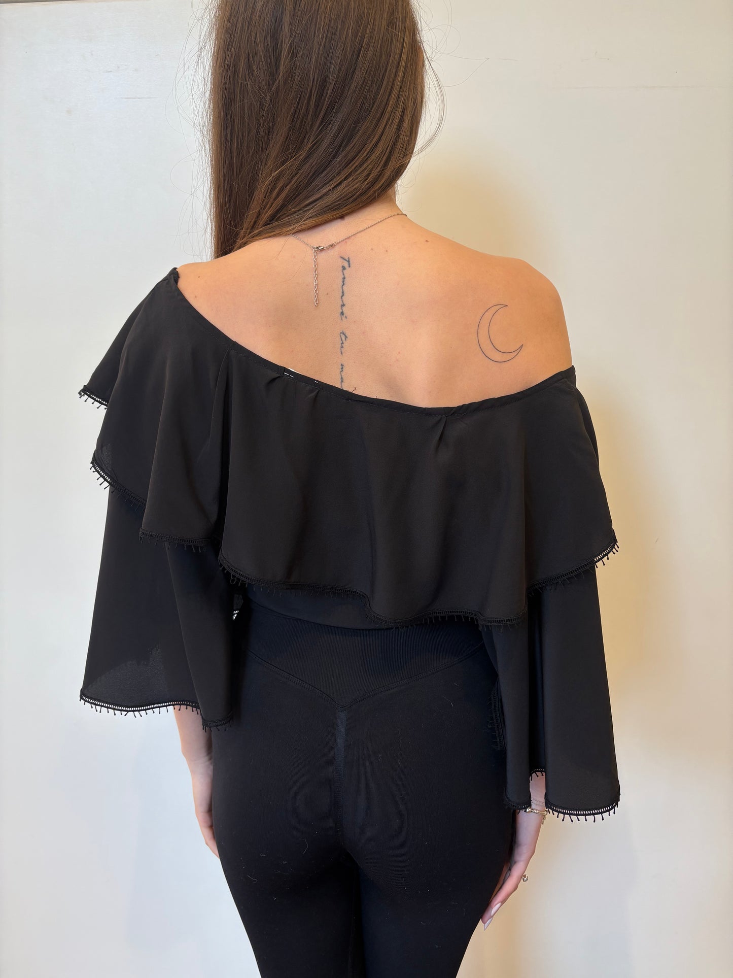 Chloe’ blusa in seta volants maniche ampie