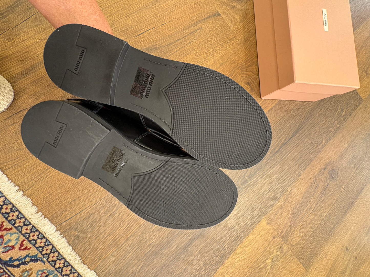 Miu Miu Mocassini Penny  in Pelle Spazzolata Bicolore Bianco e Nero N.37 (Nuovi con Box)