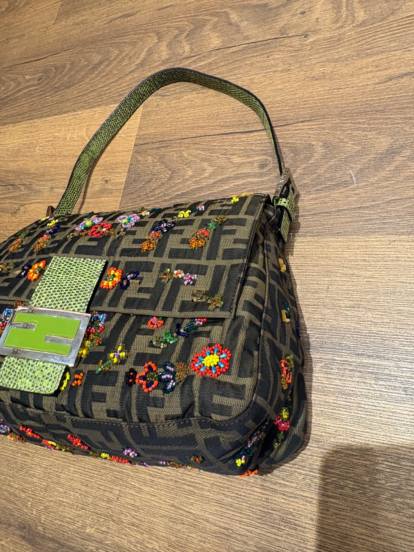Fendi Zucca Floral Beaded Baguette Bag (Edizione Limitata Vintage, anni 2000)