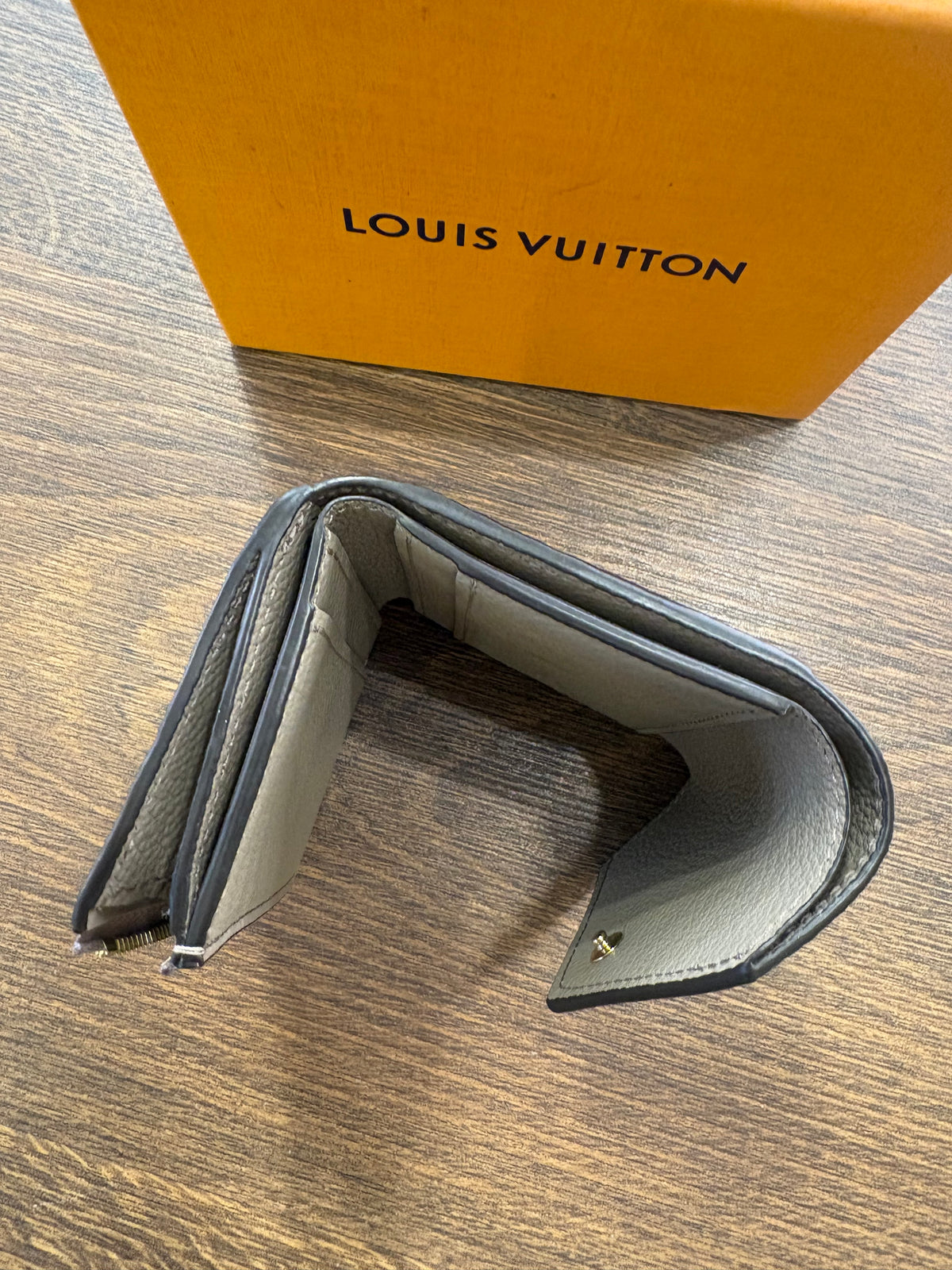 Louis Vuitton portafoglio Zoe in pelle