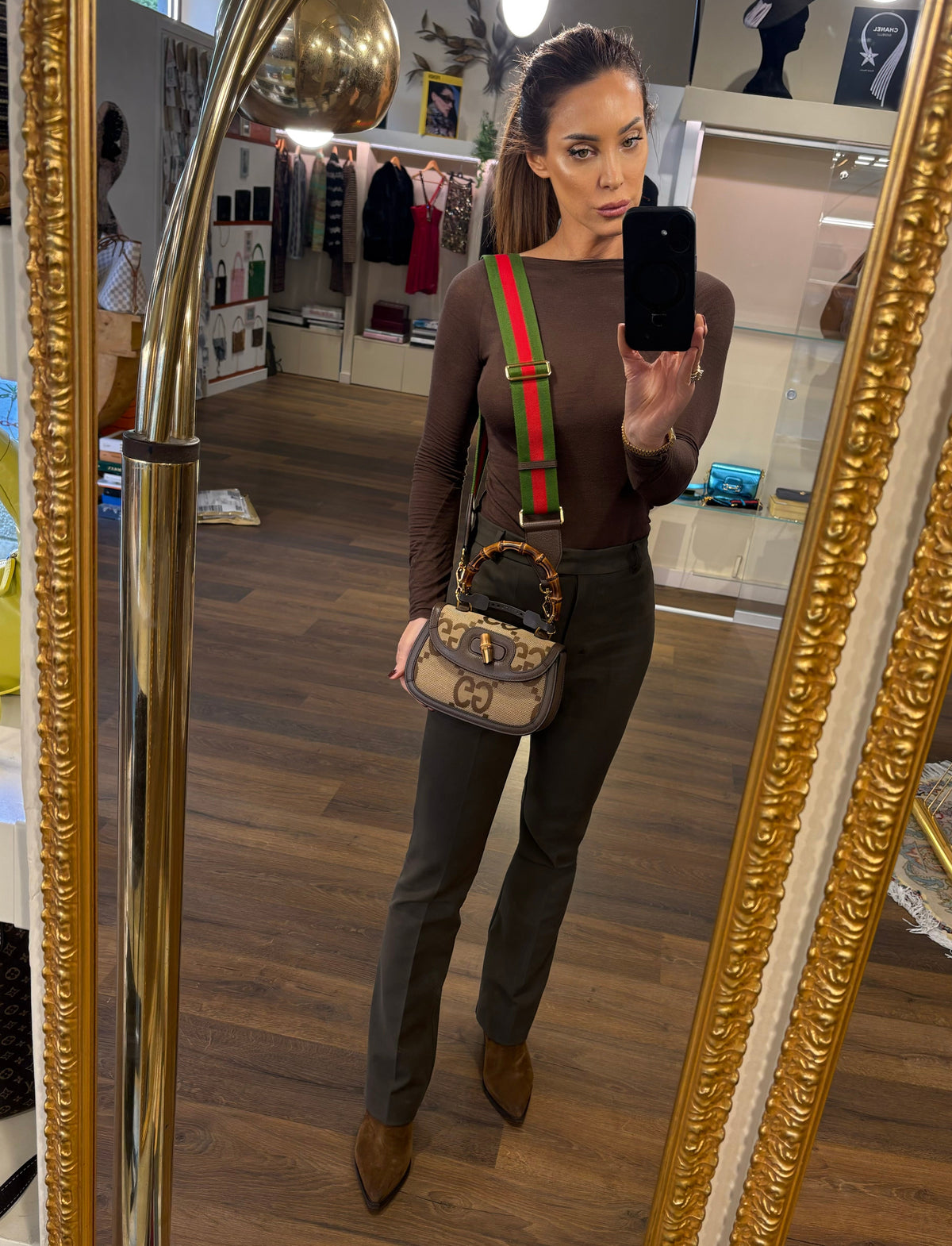 Gucci Borsa a mano Gucci Bamboo 1947 mini in tela Jumbo GG e pelle marrone. Nuovo