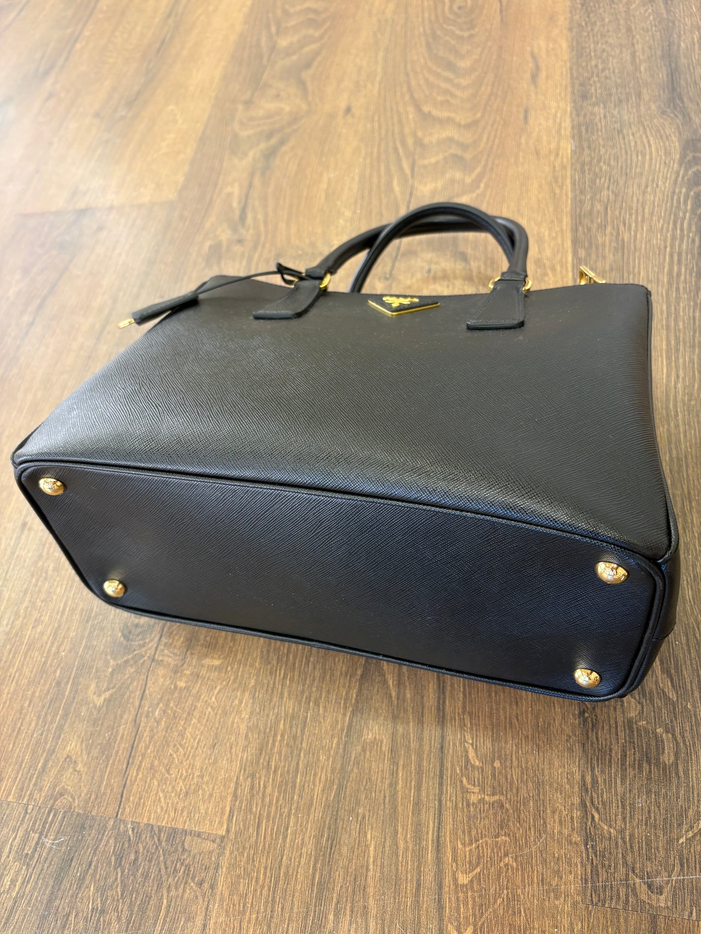 Borsa Prada Galleria Medium in Pelle Saffiano Nera – Full Set Nuovo
