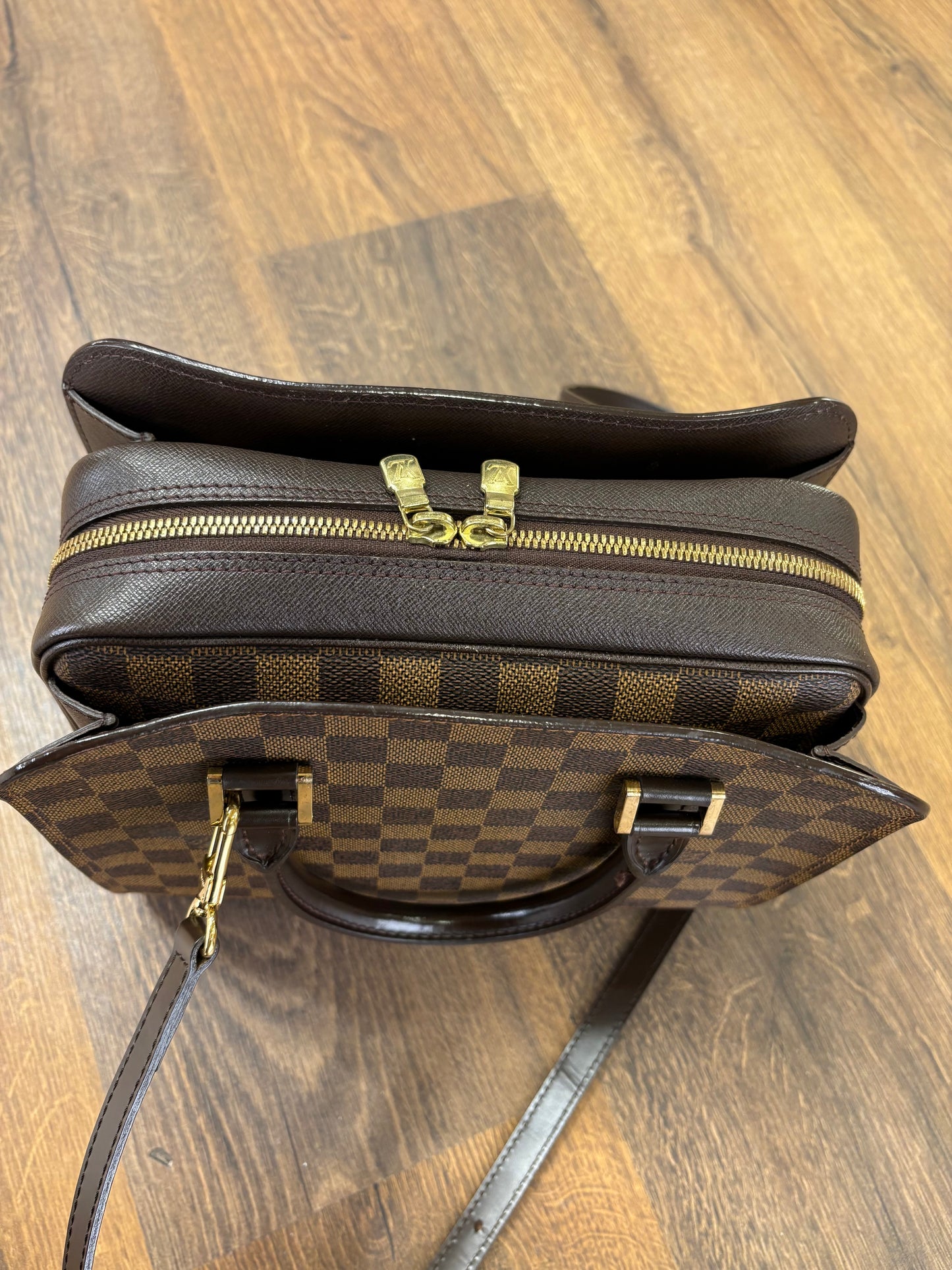 Louis Vuitton Triana borsa a tracolla in tela ebene damier