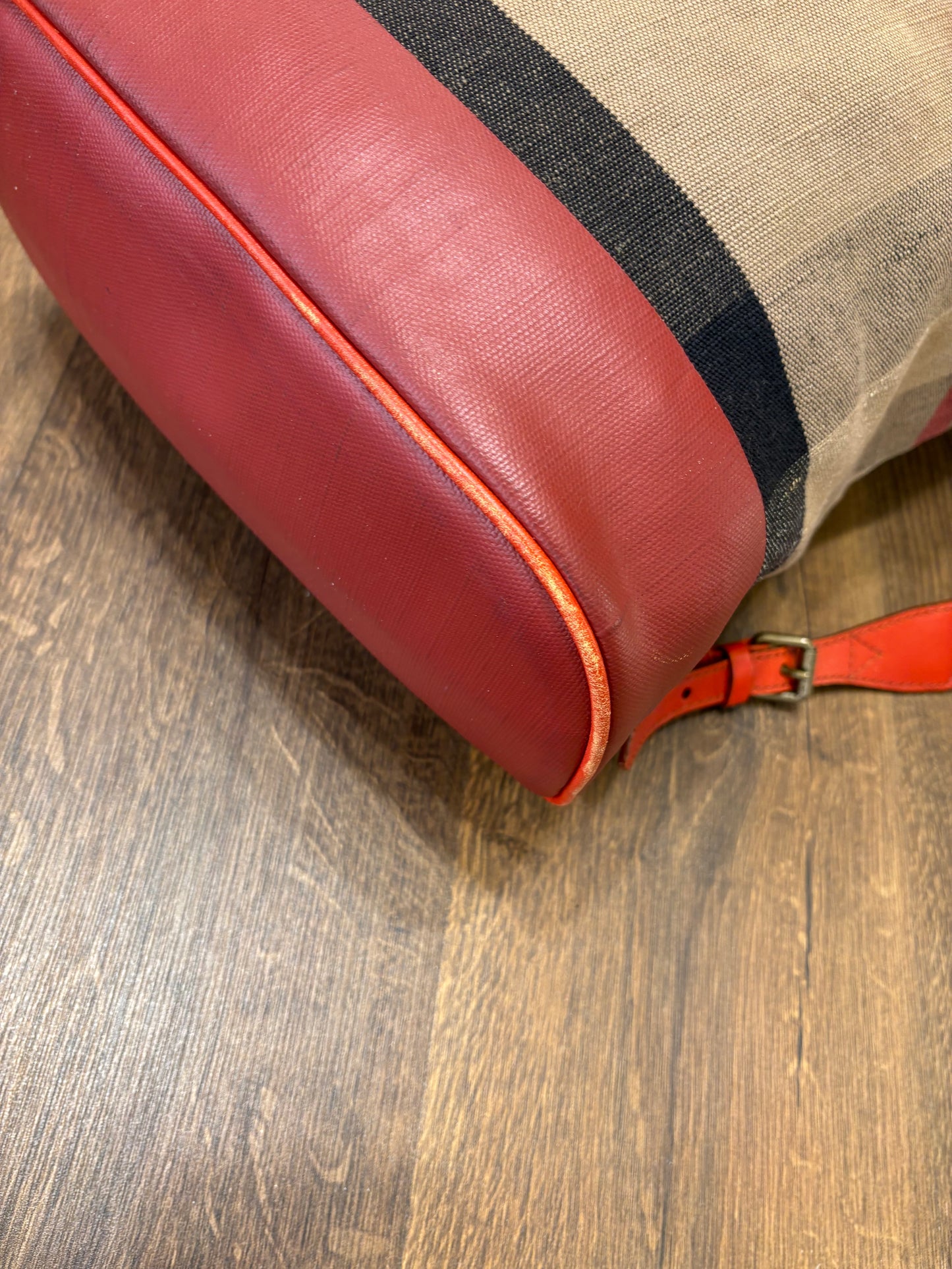 Burberry zaino tela check e pelle rossa