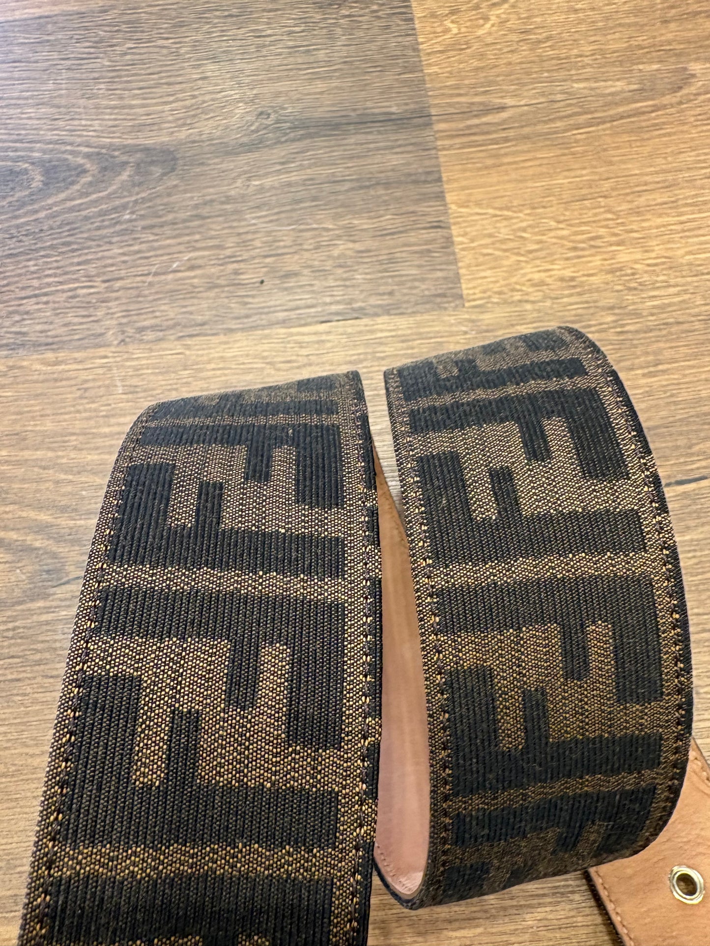 Fendi Cintura Vintage  in Tela Monogram FF e Pelle con Fibbia Tonda Dorata Misura 90
