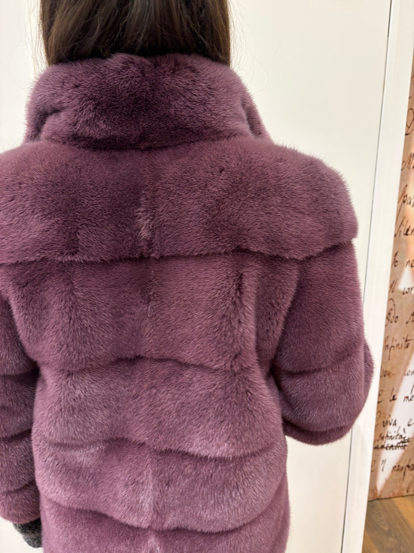 Visone femmina viola delicato 42