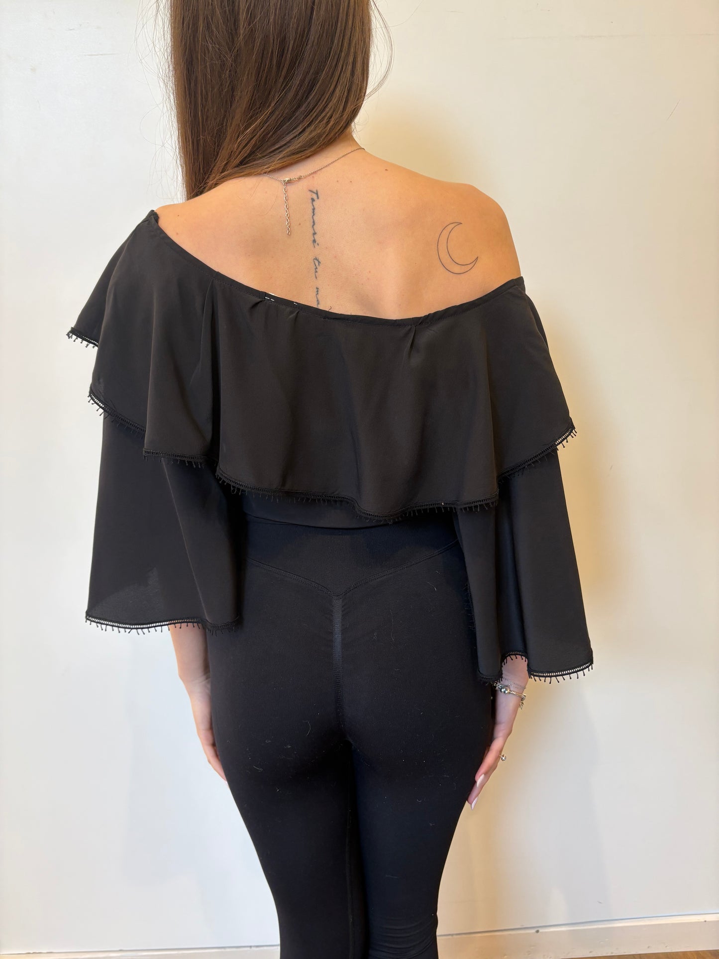 Chloe’ blusa in seta volants maniche ampie