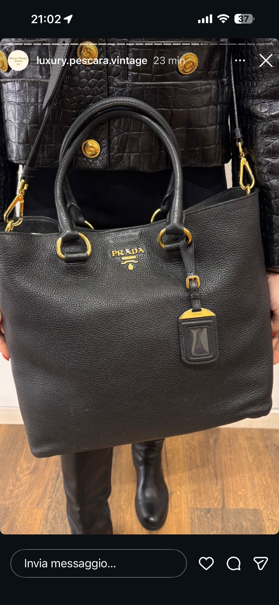 Prada borsa tote in pelle nera martellata