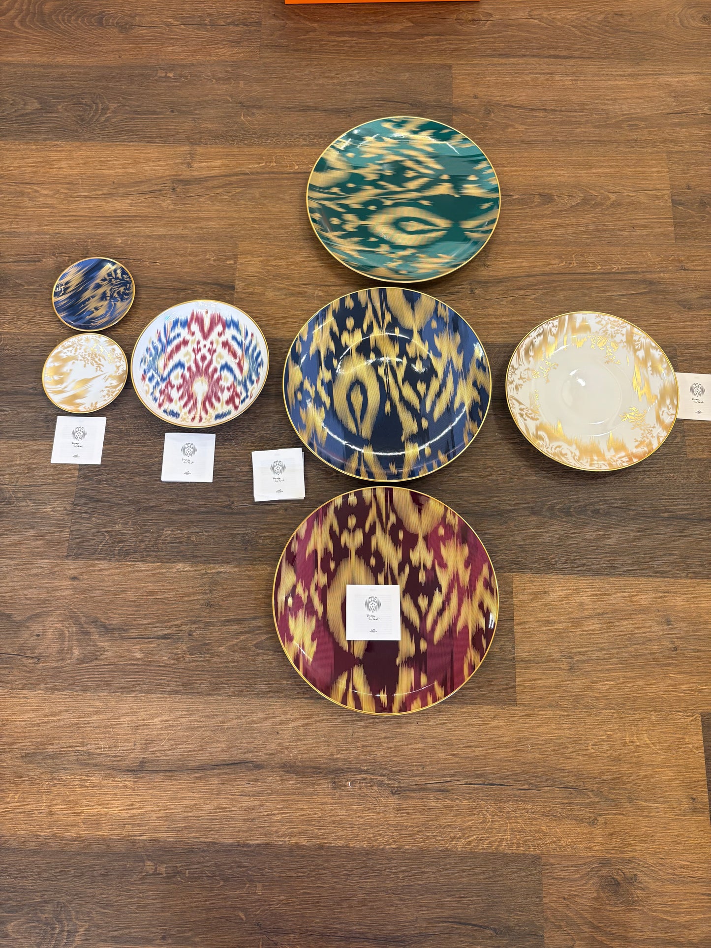 Hermès Vojage En Ikat set piatti porcellana e oro (24 pezzi) nuovo