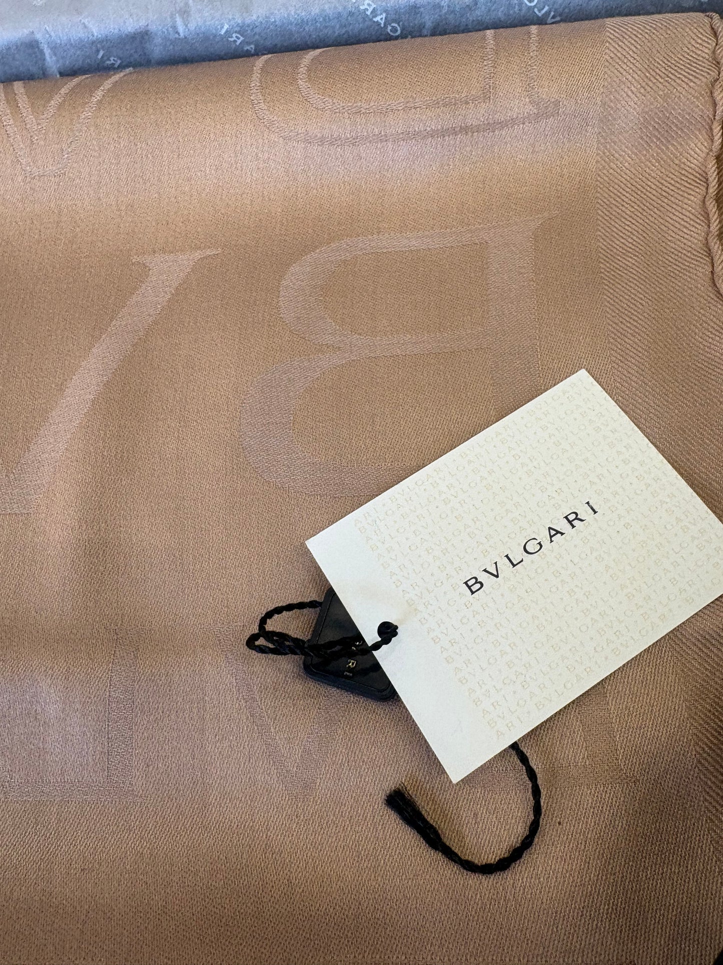 Bvlgari Stola  Logo Mania nuovo con box