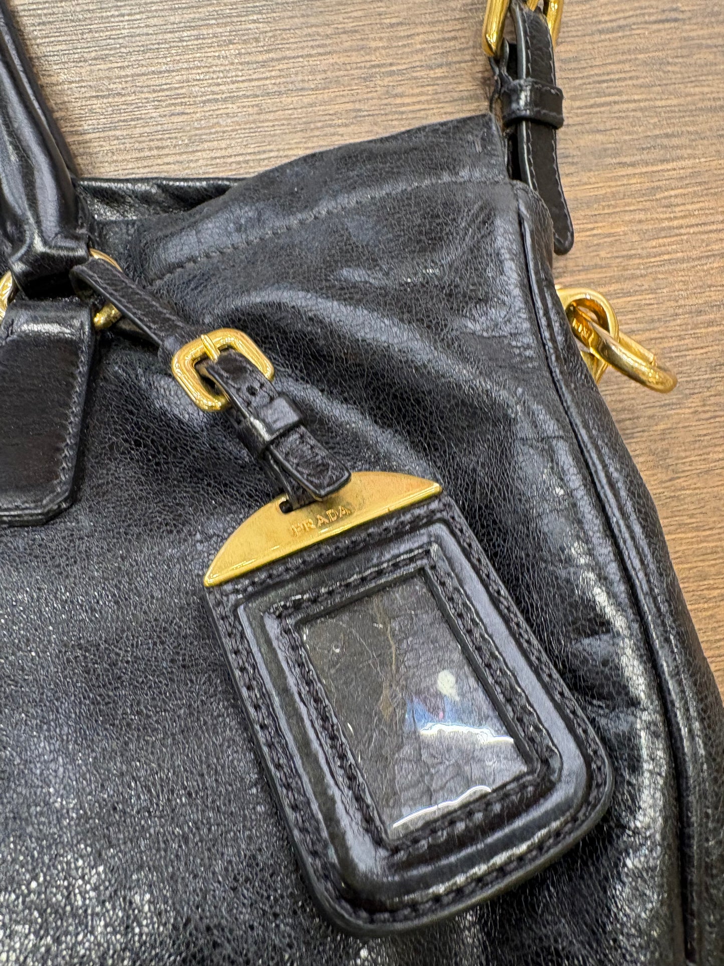 Prada borsa a mano in vitello shine con tracolla