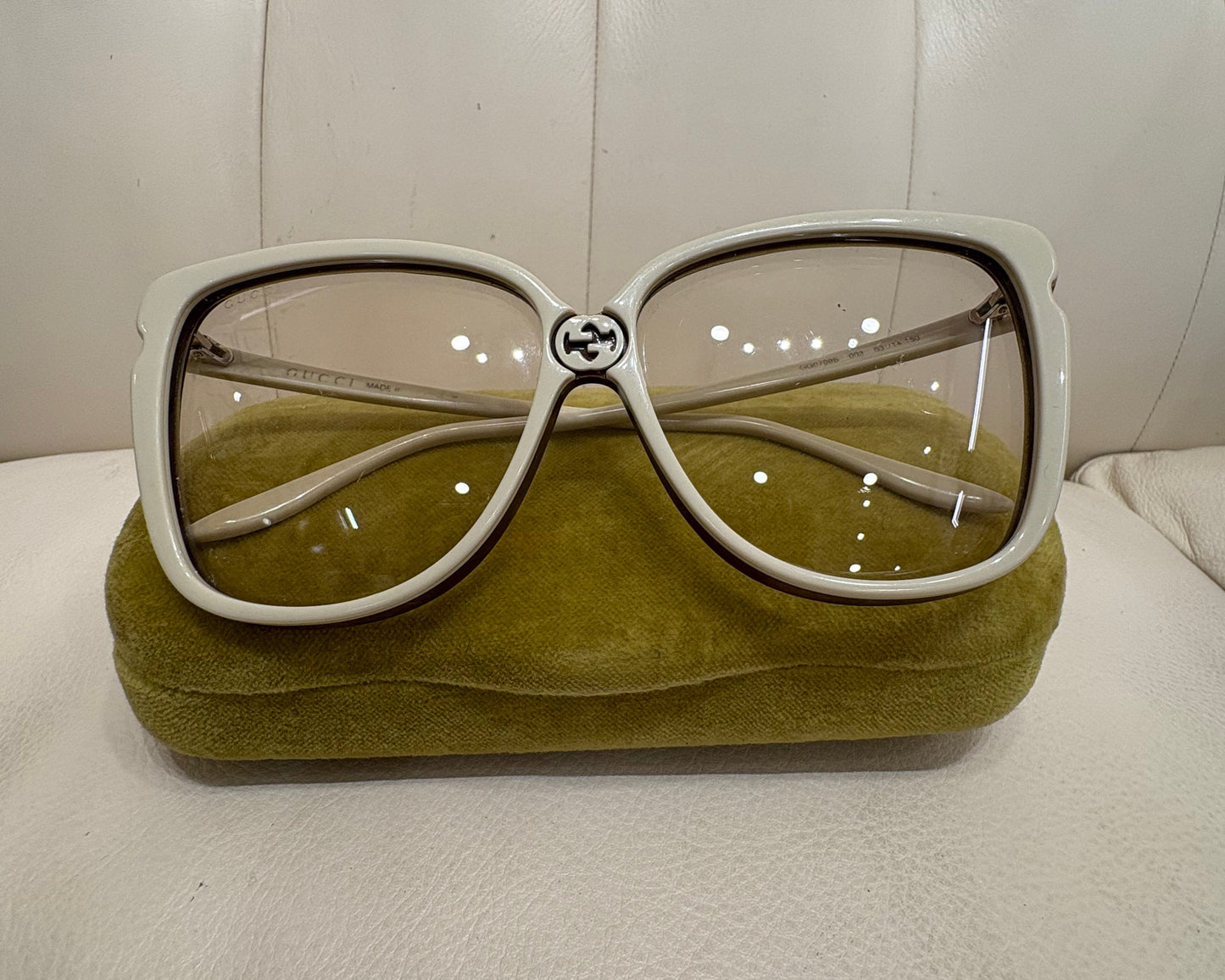 Gucci occhiali over size da sole montatura bianca